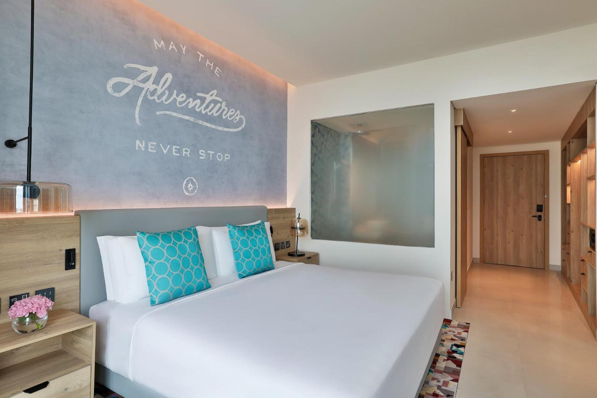 Premium Sea View Room Balcony Beach & Rooftop Infinity Pool Access Kids Club Access