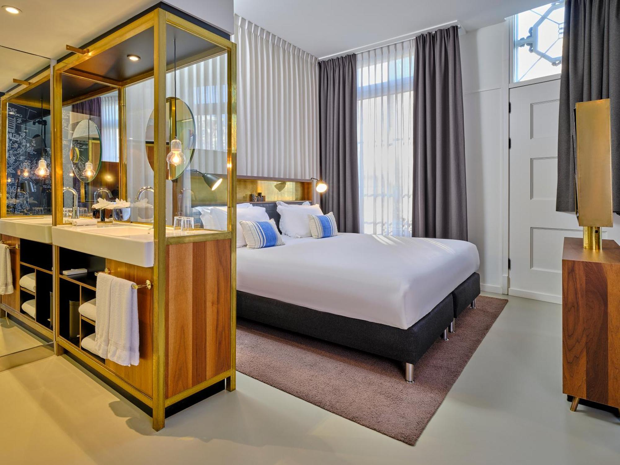 Deluxe King Room,1706775948:JPEG