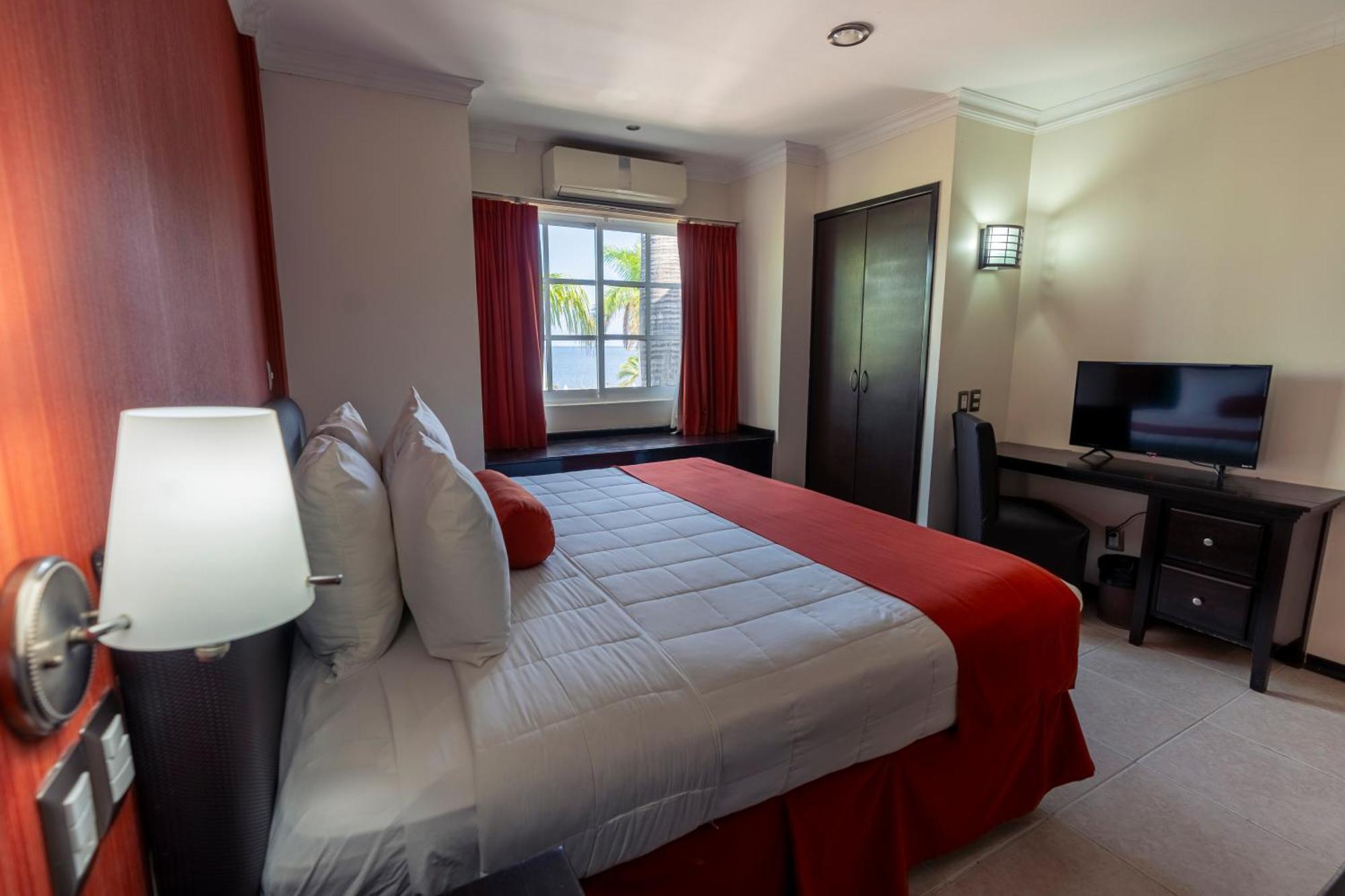 Deluxe Junior Suite