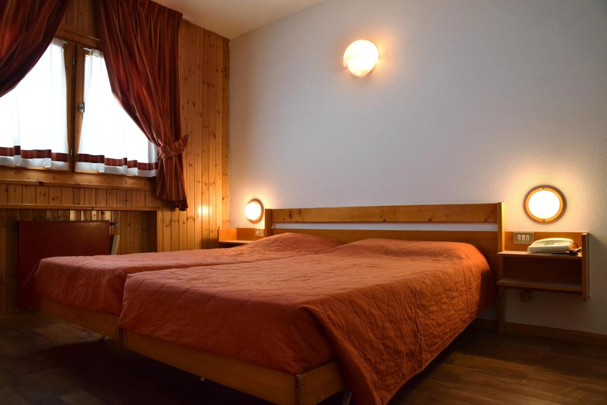 Classic Quadruple Room,1559650222:JPEG