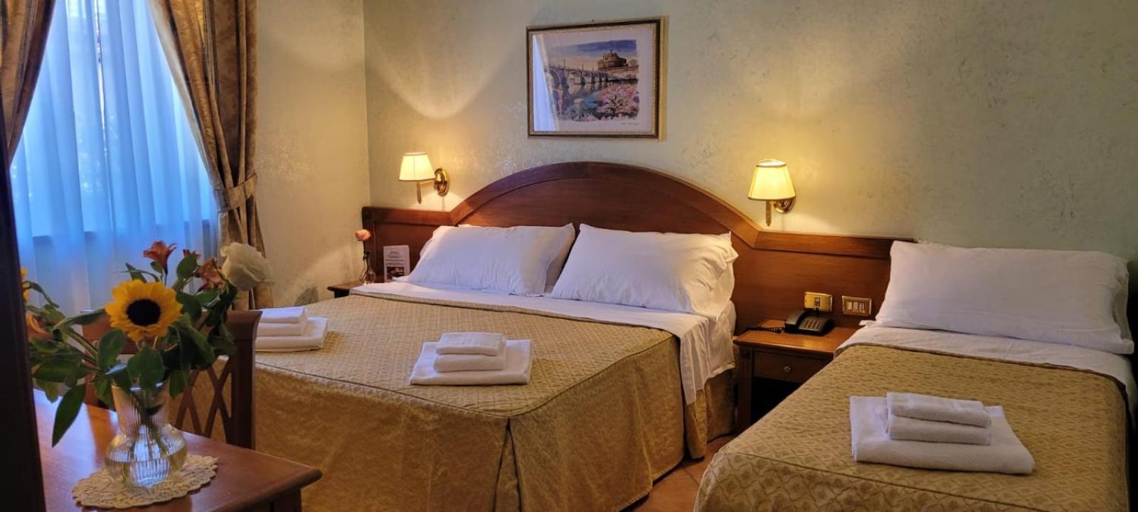 Standard Triple Room