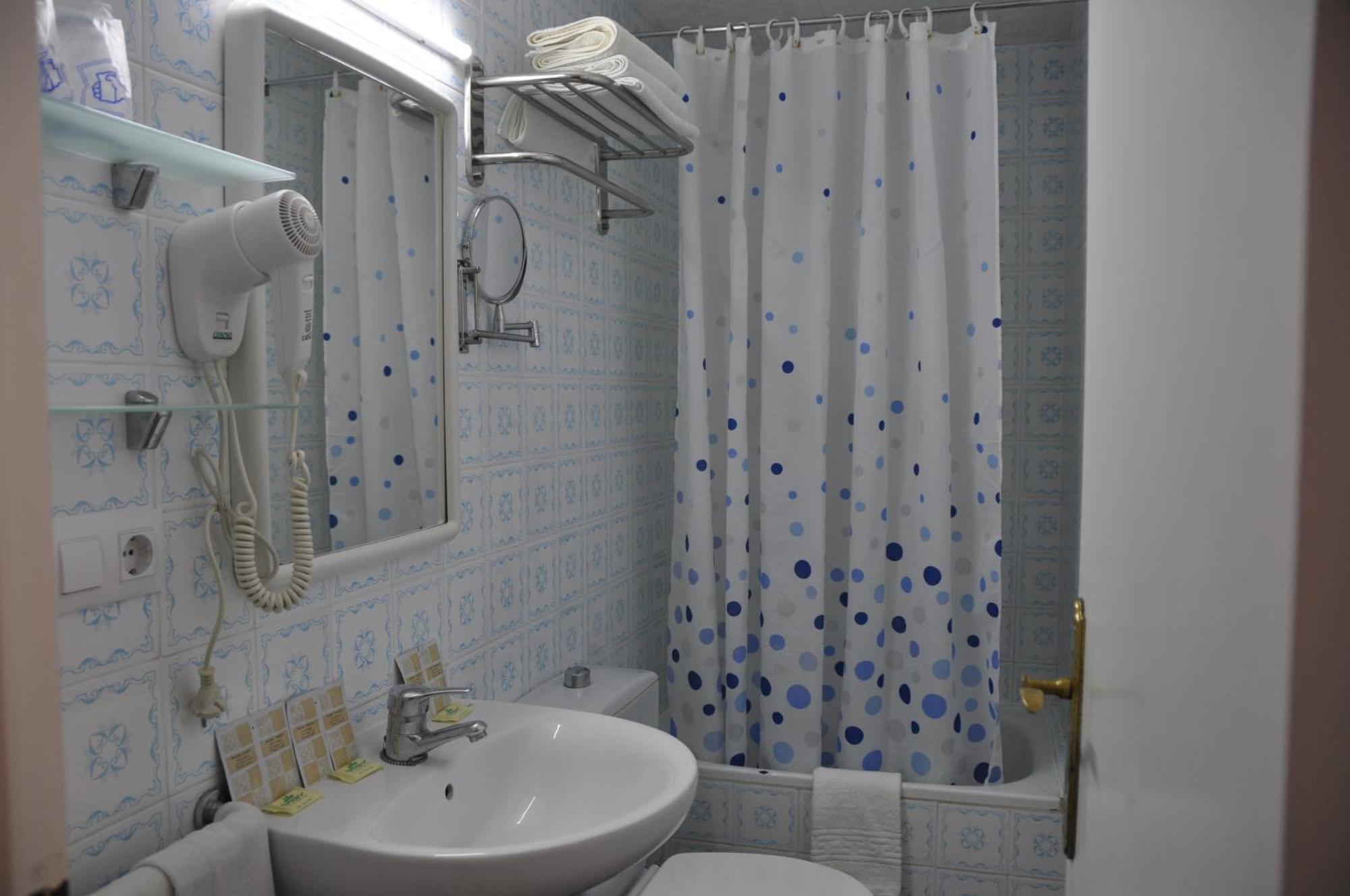 Chambre Double ou Lits Jumeaux Économique