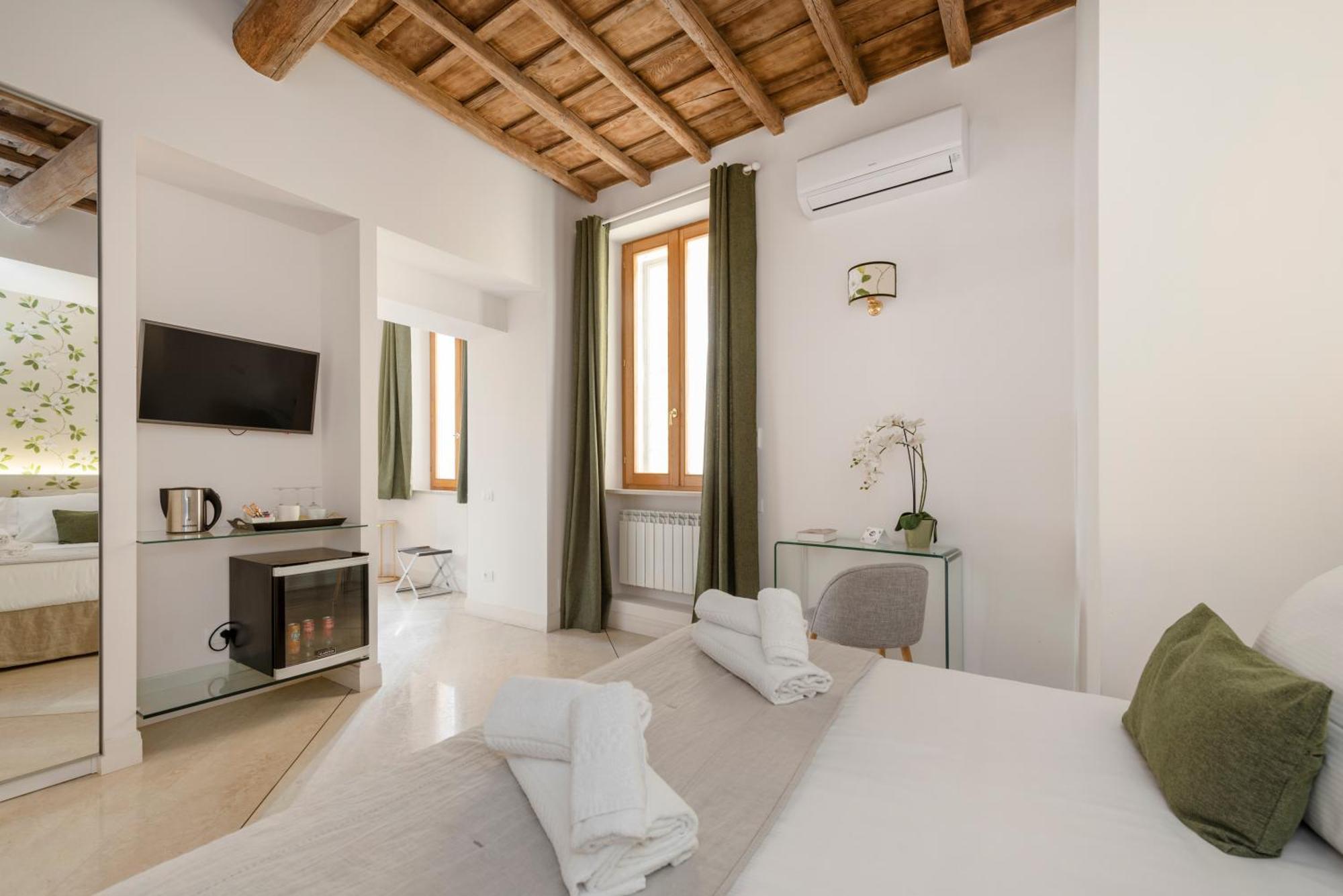 Deluxe Triple Room