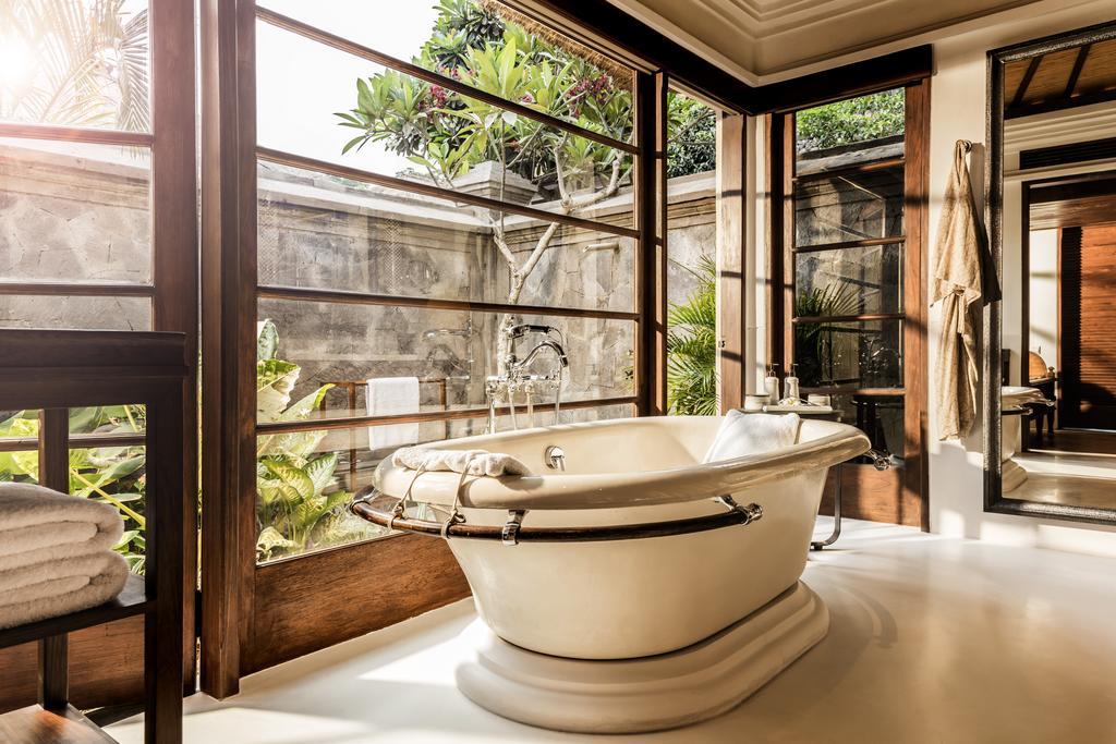 Deluxe King Villa