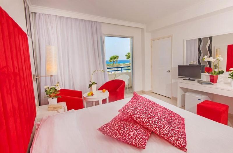 Standard Double or Twin Room Sea View