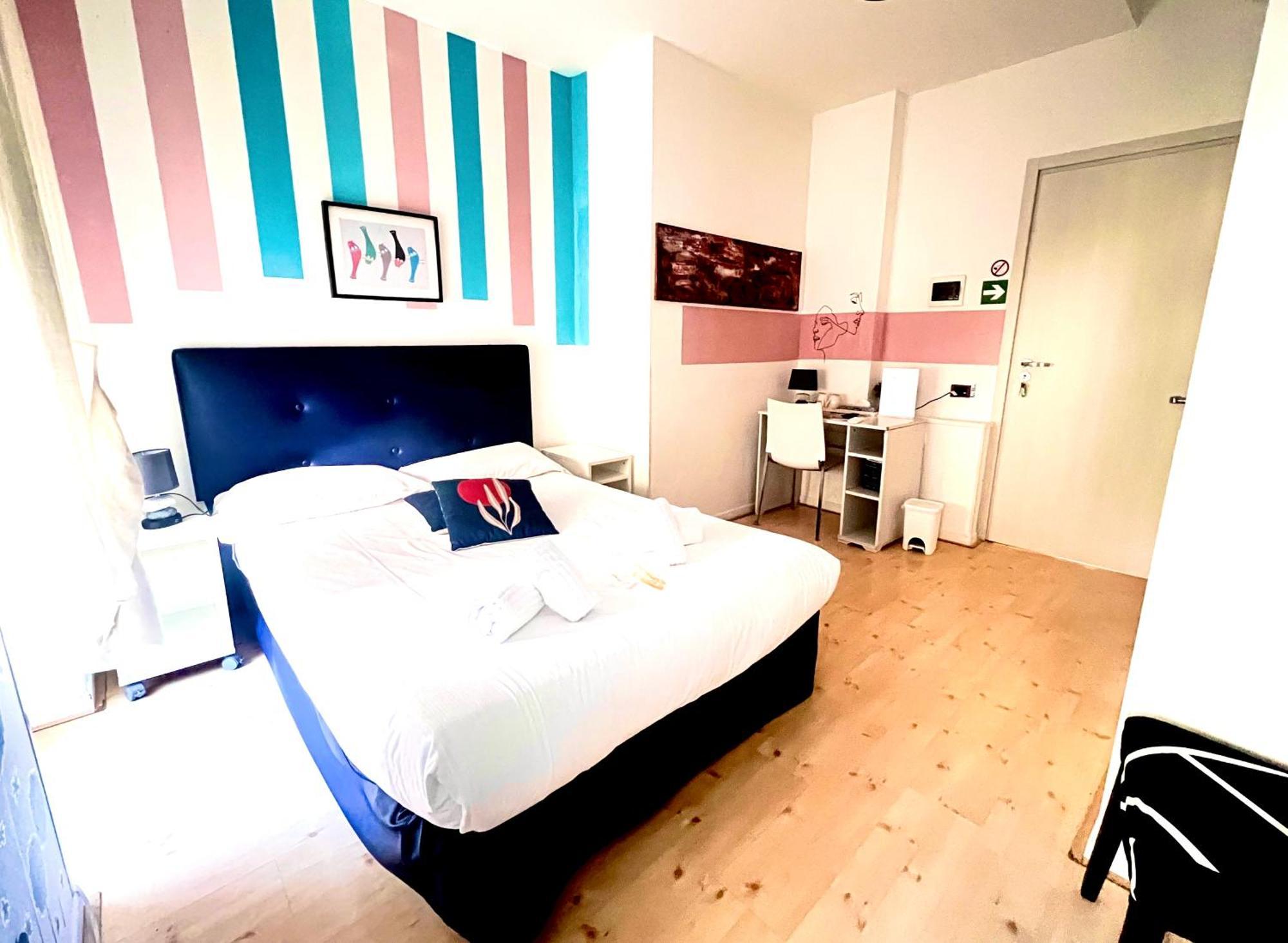 Double Room Private Bathroom