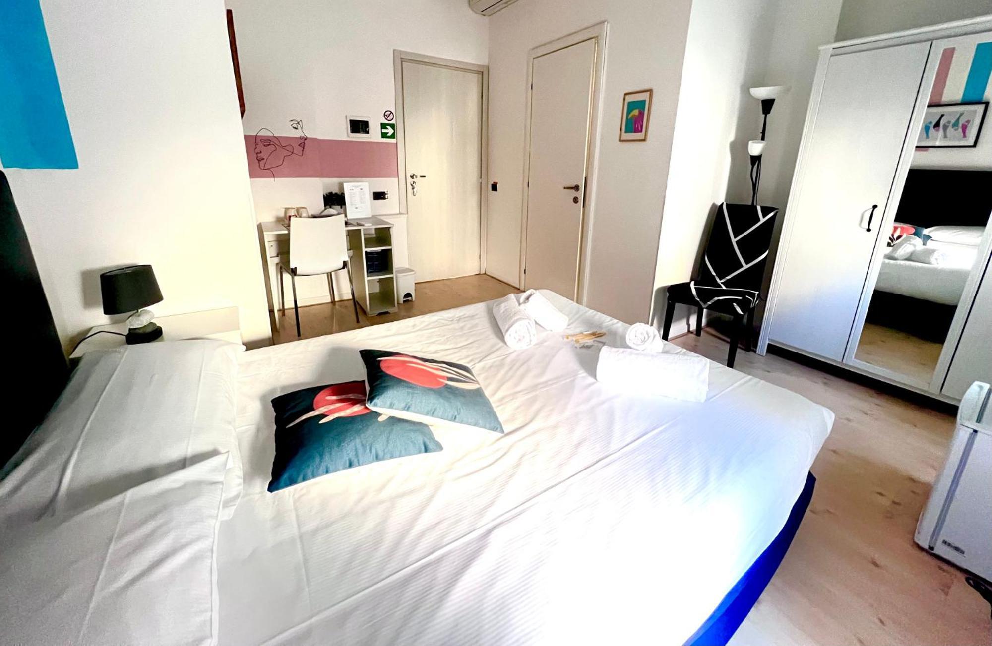 Double Room Private Bathroom
