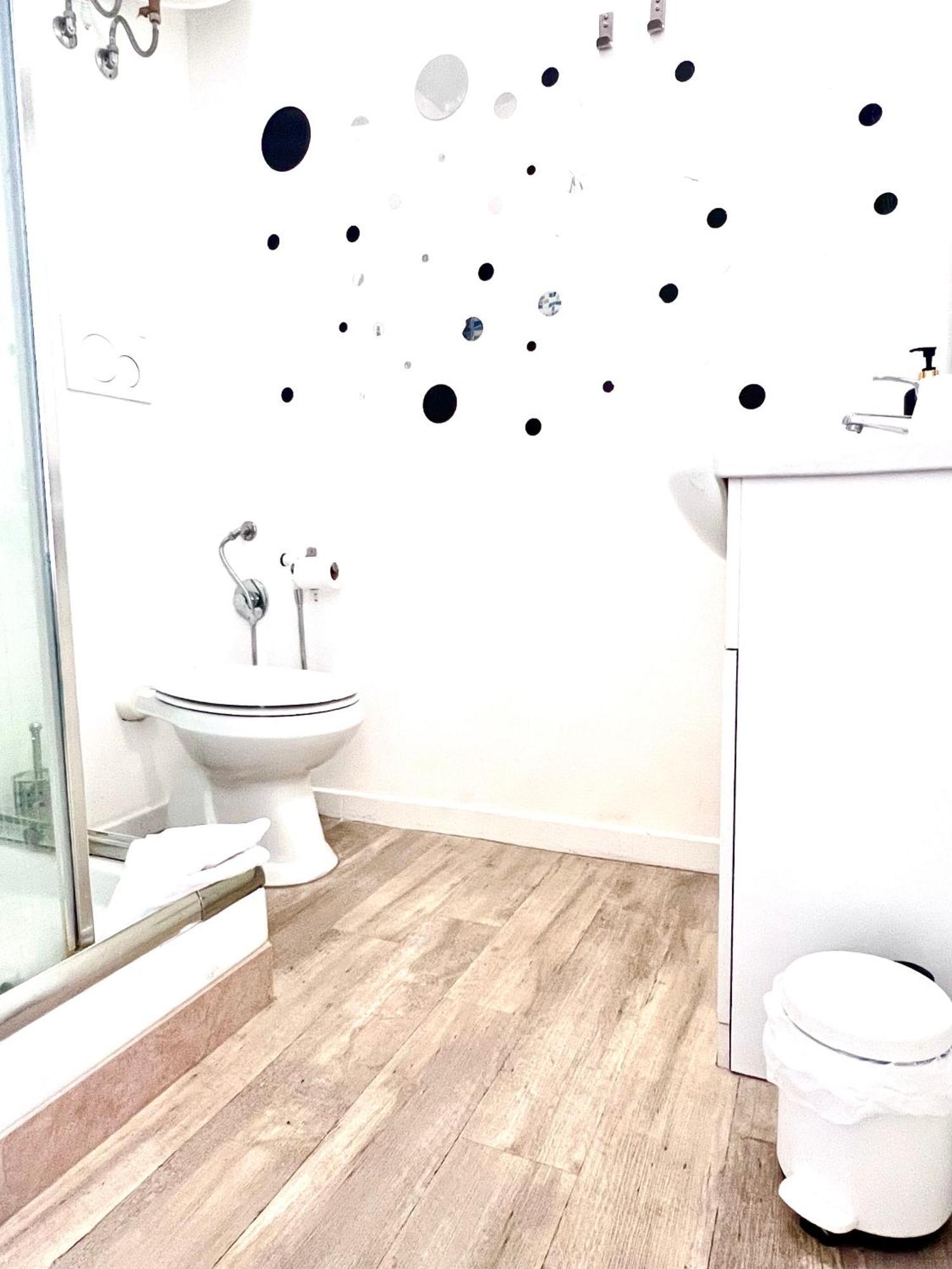 Double Room Private Bathroom