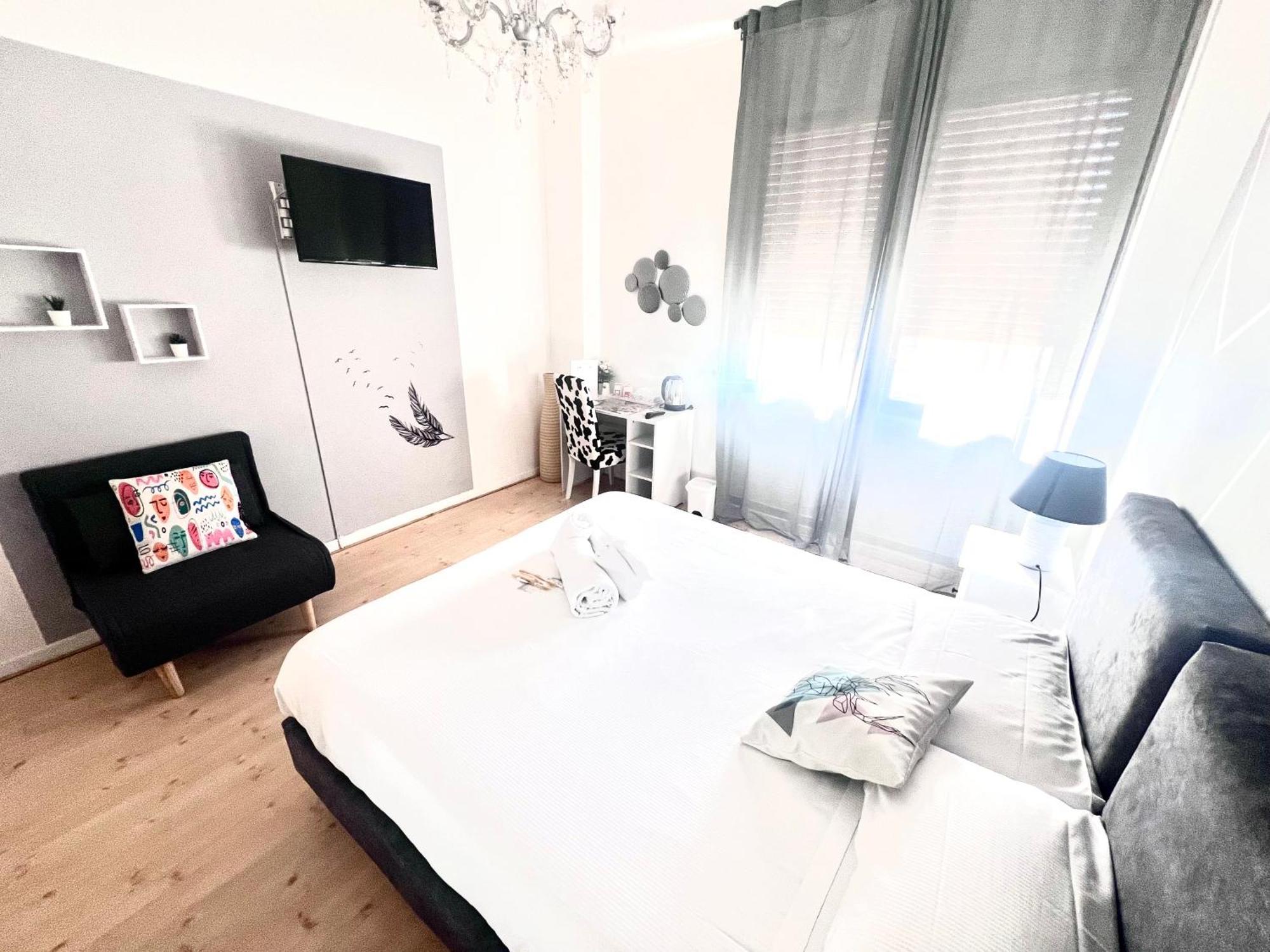 Double Room Private Bathroom