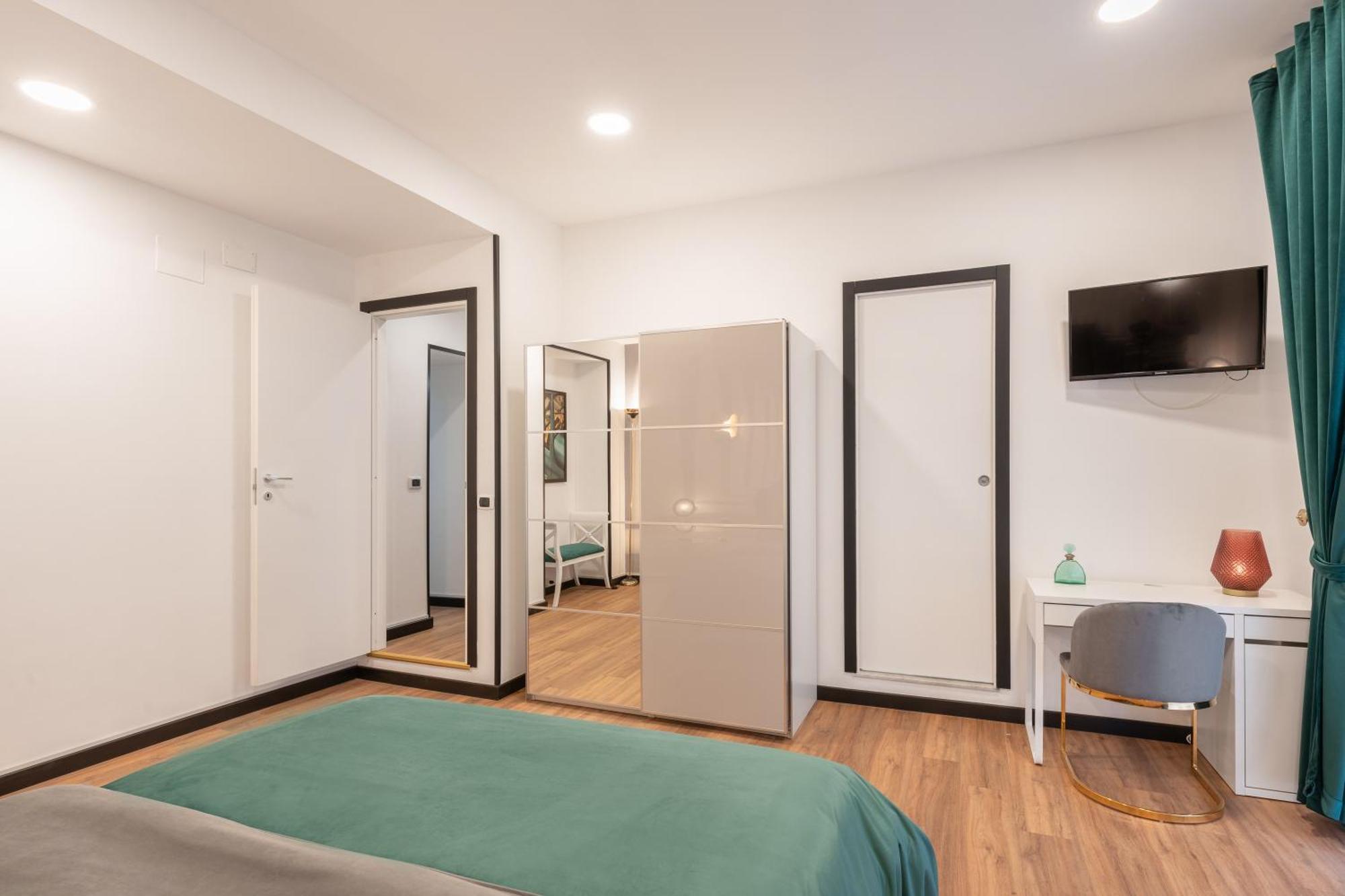 Two-Bedroom Deluxe Apartment