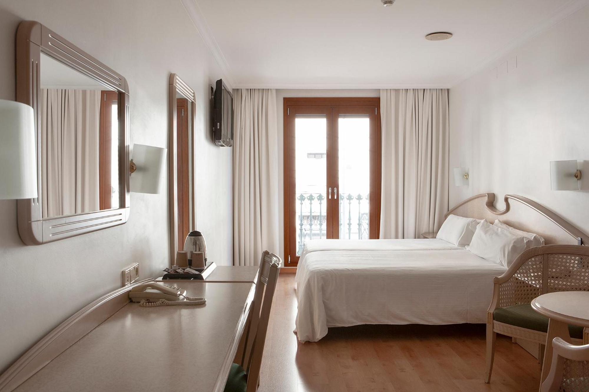 Double or Twin Room,1574676665:JPEG
