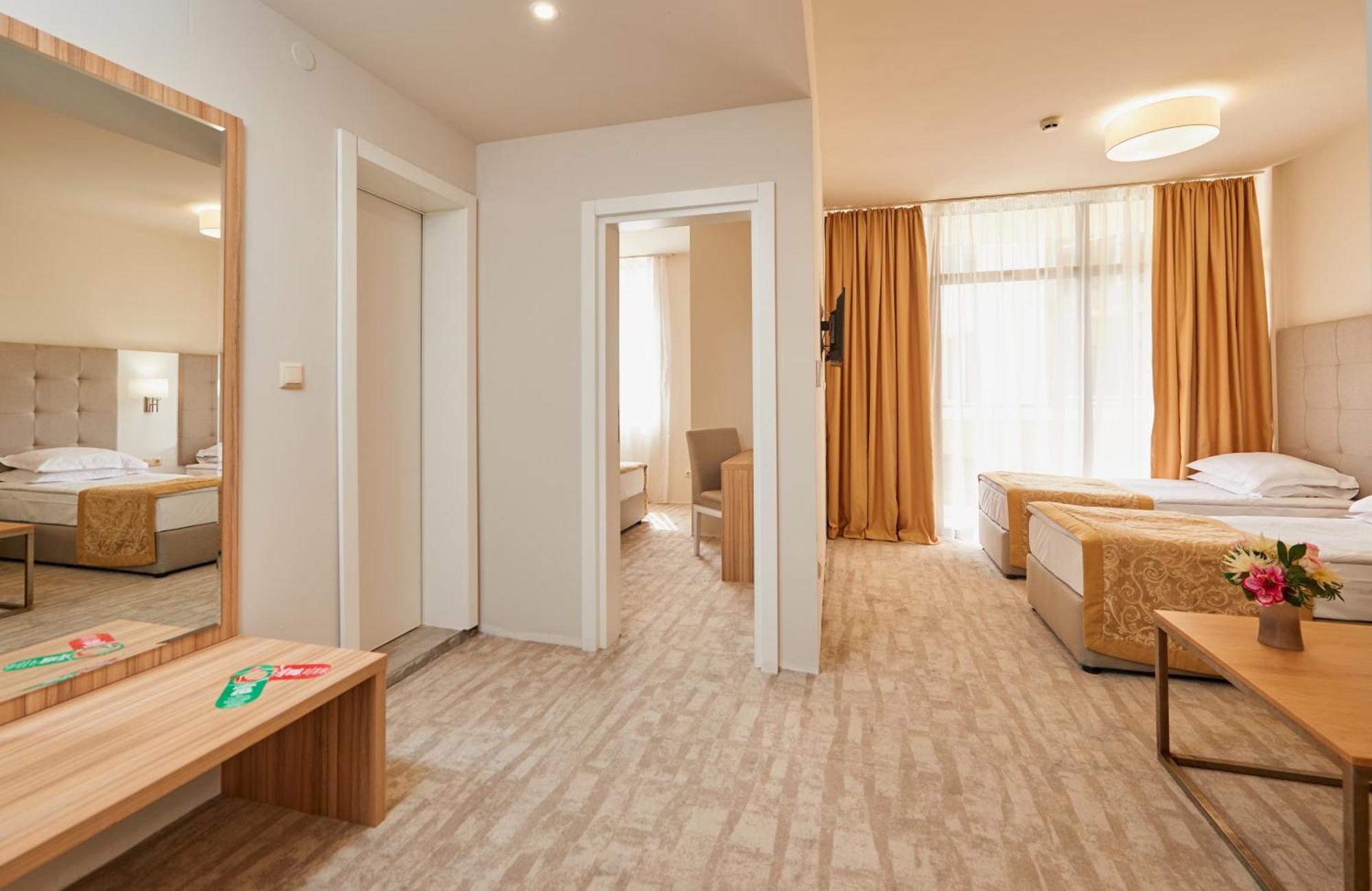Superior Apartment Access to Aqua Park