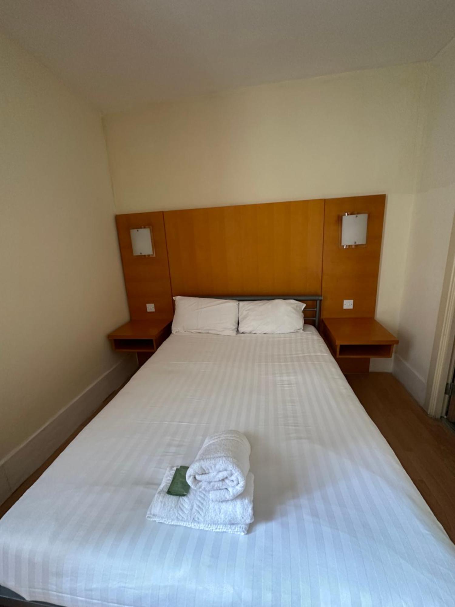 Basic Double Room