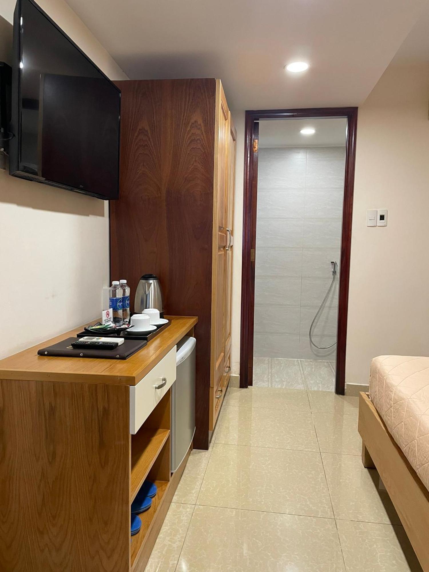Standard King Room