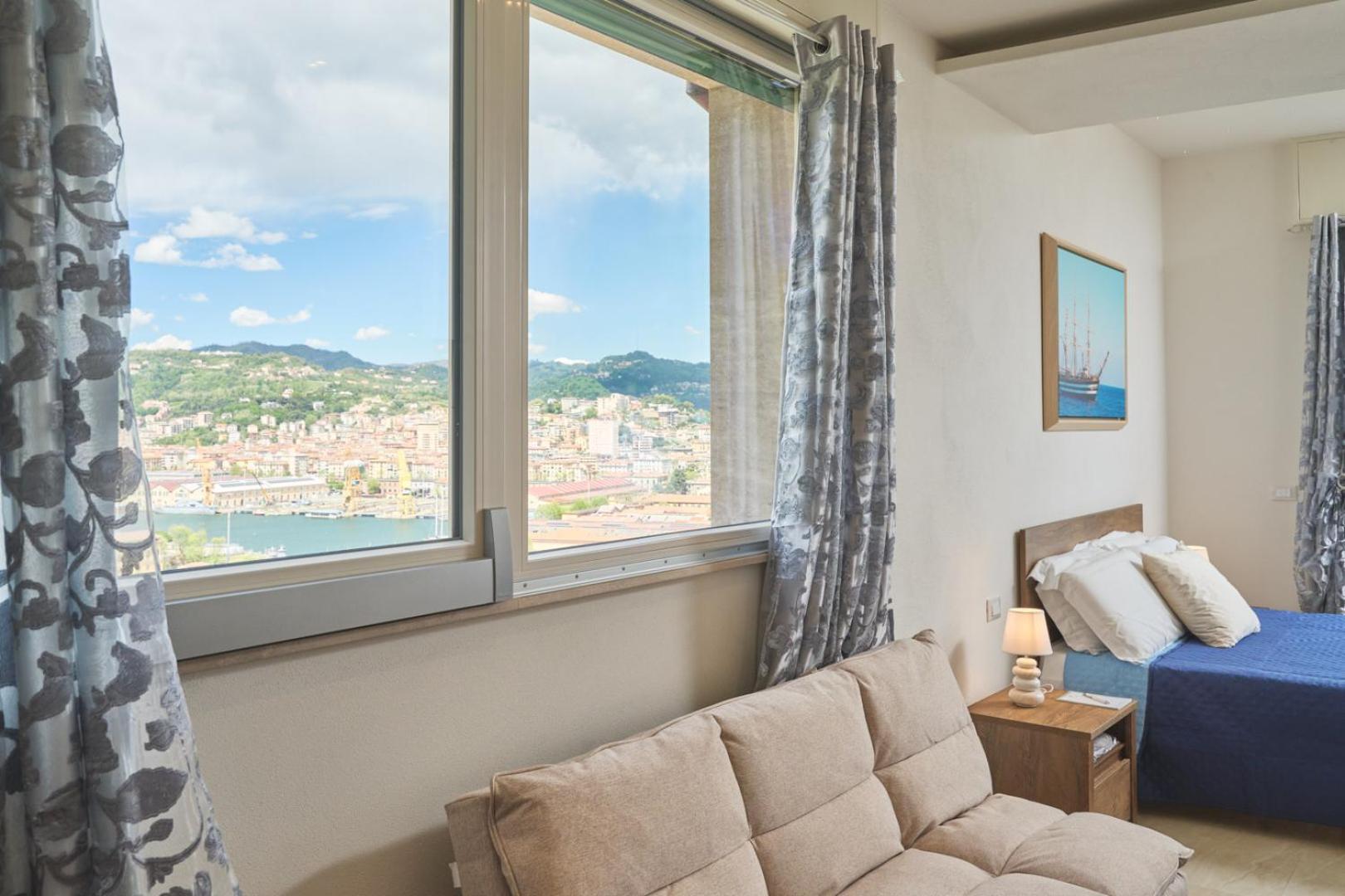 Deluxe Suite Sea View