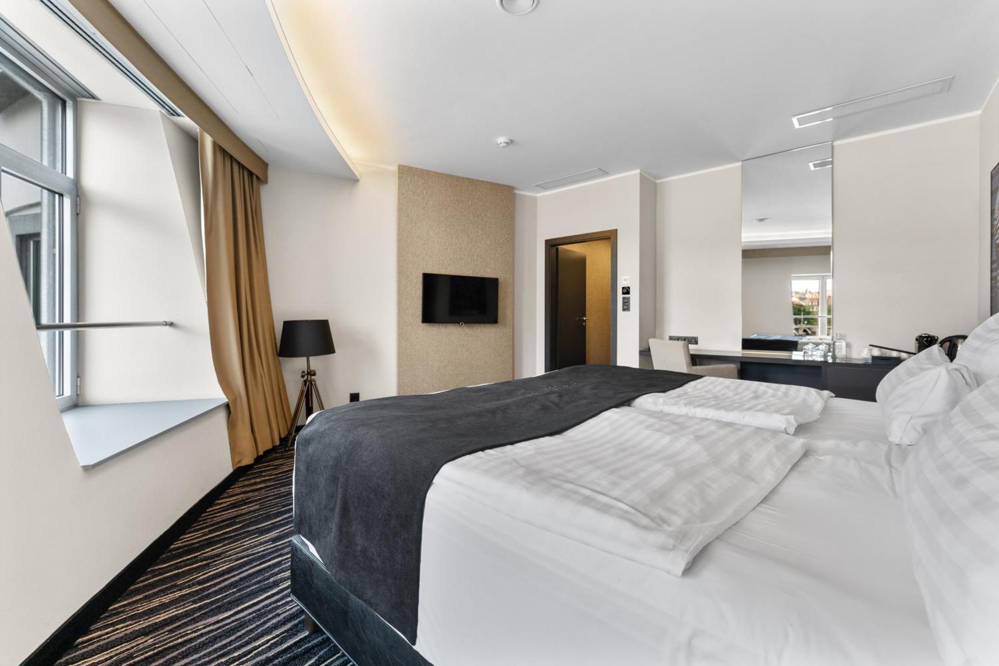 Suite City View