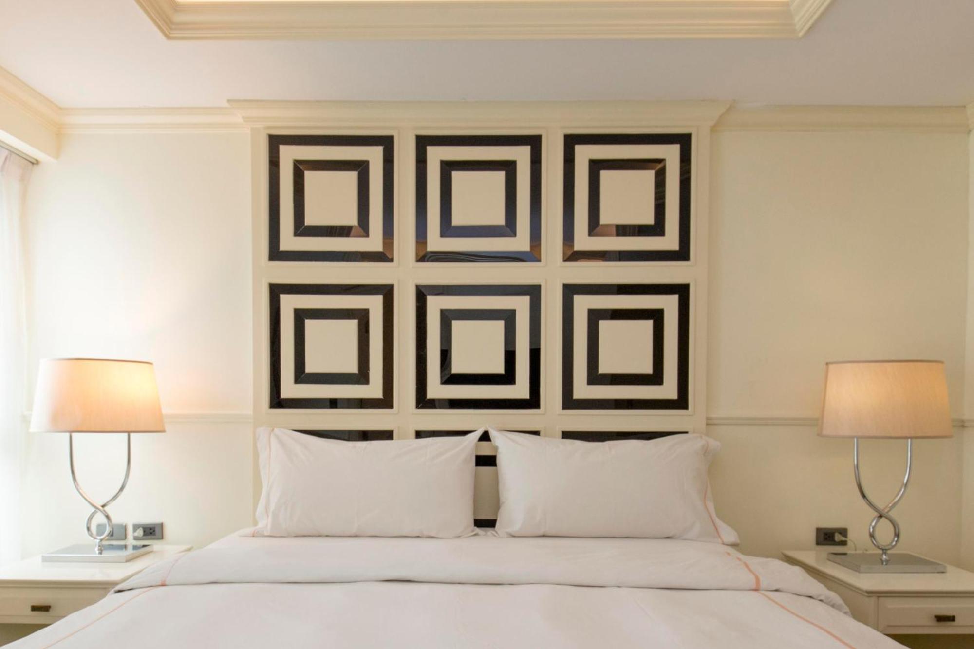 Superior One Bedroom Apartment