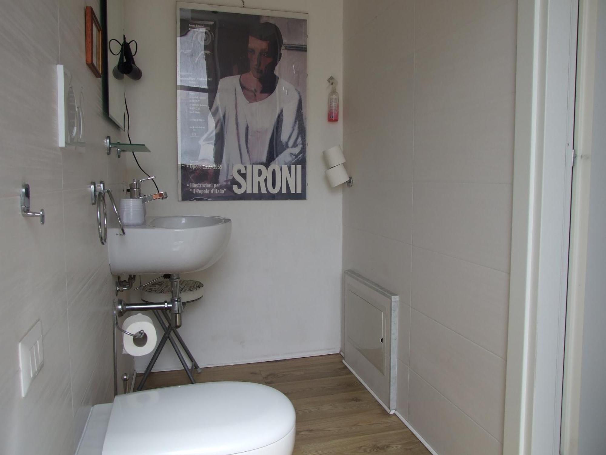Double or Twin Room Private Bathroom