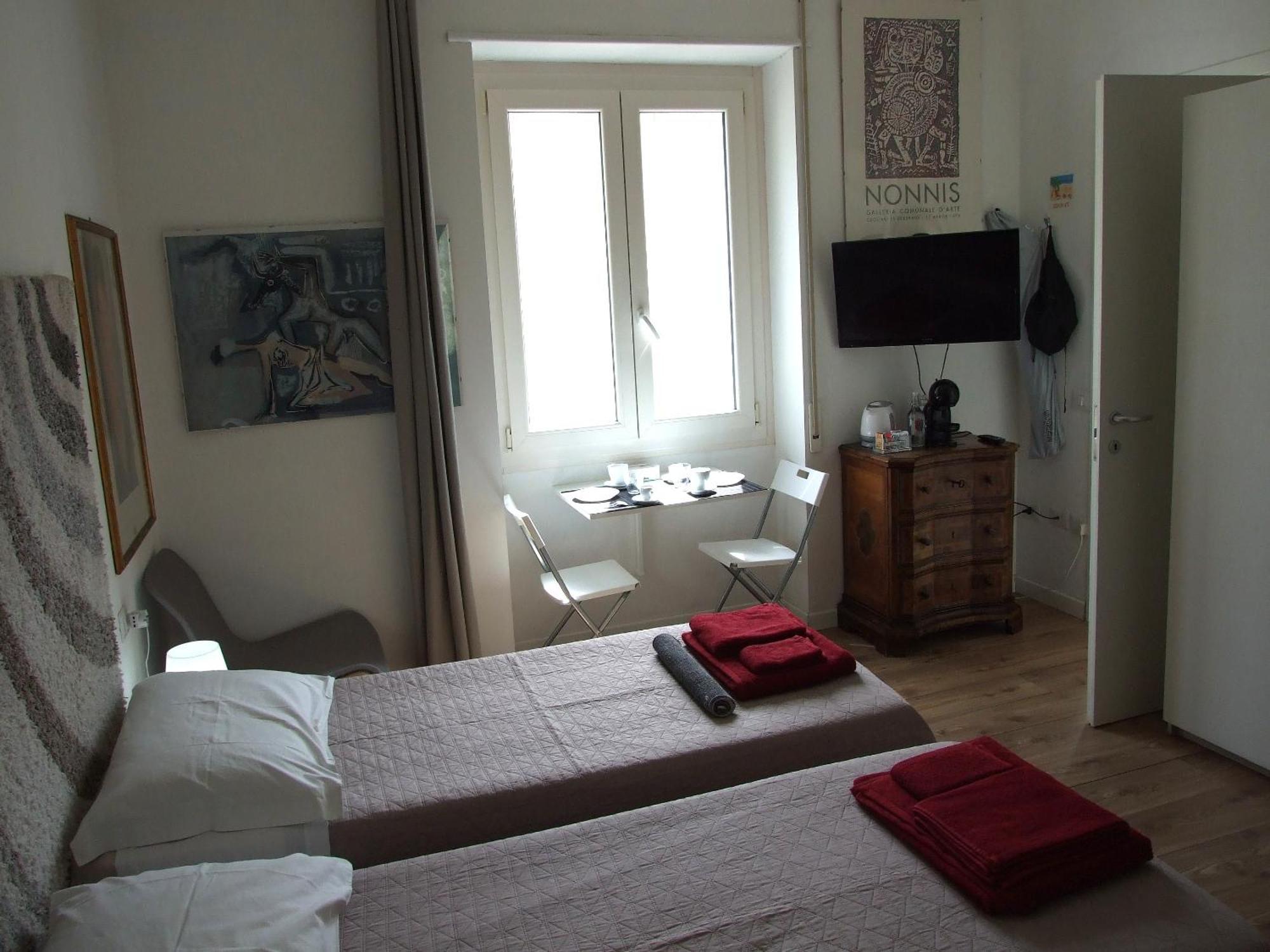 Double or Twin Room Private Bathroom