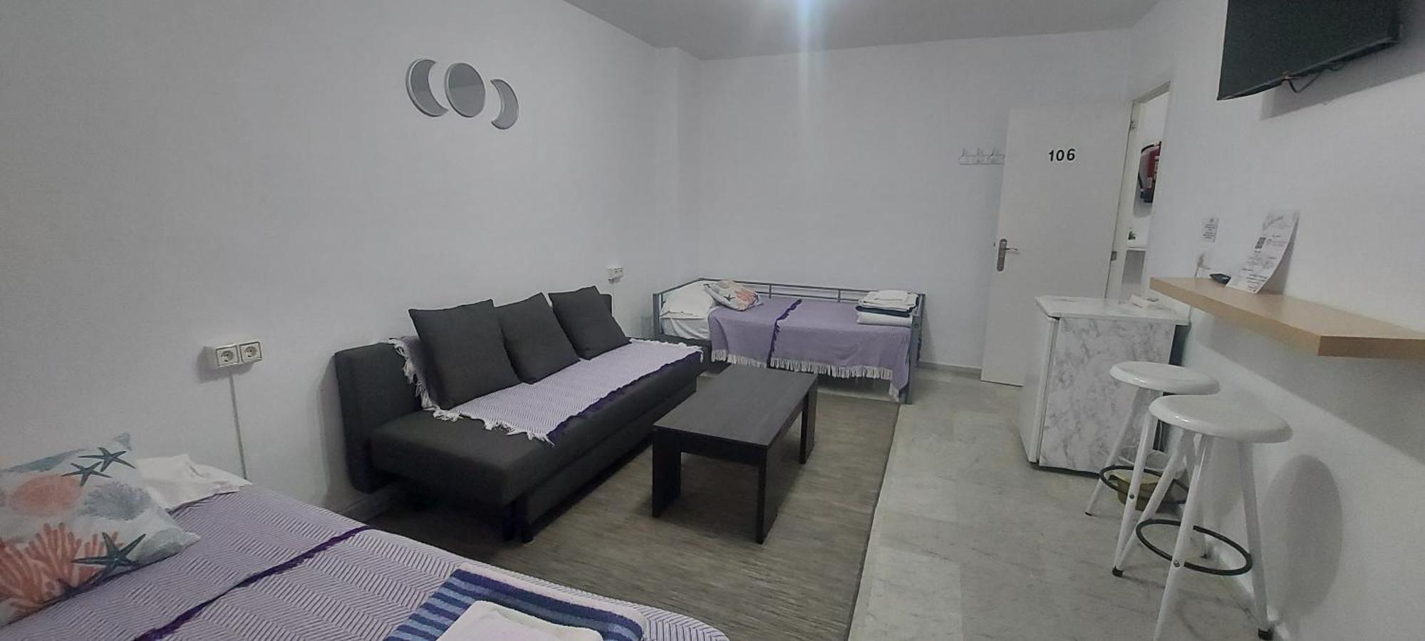 Standard Twin Room Sofa