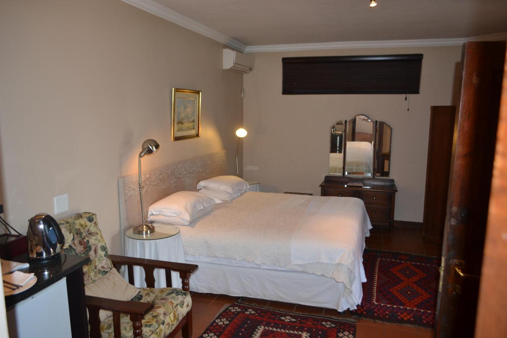 Standard Double or Twin Room,1584714807:JPEG