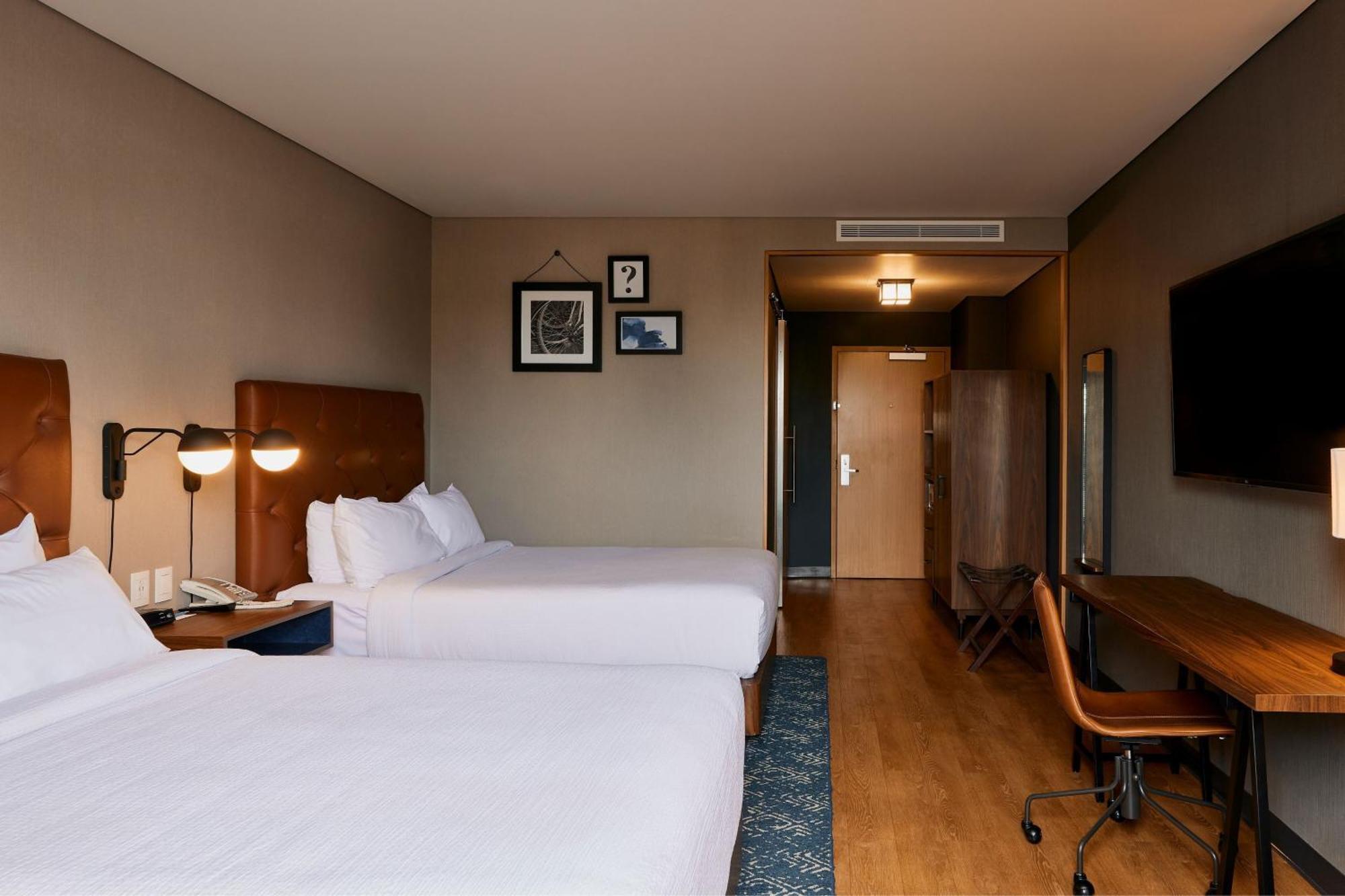 Standard Queen Room with Two Queen Beds,1586107930:JPEG