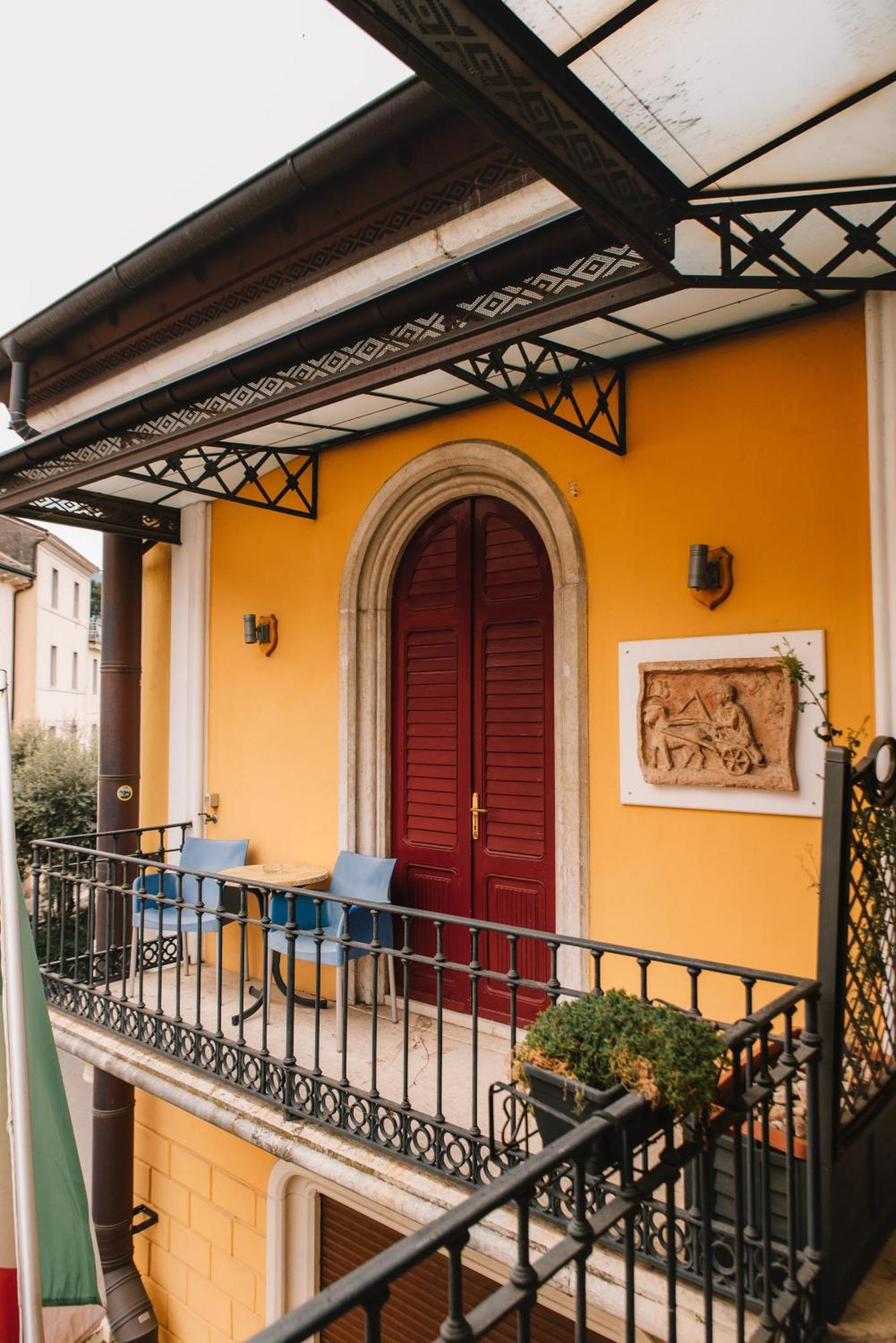 Small double room Balcony