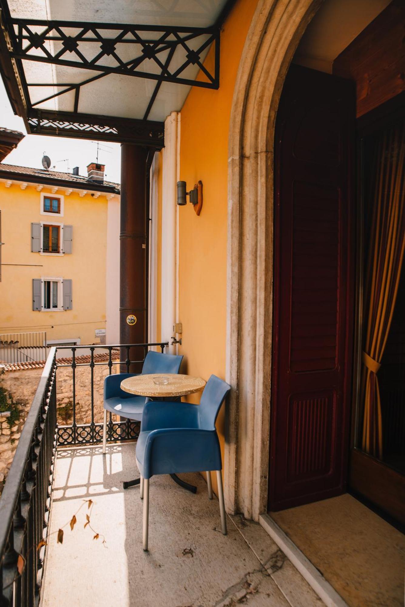 Small double room Balcony
