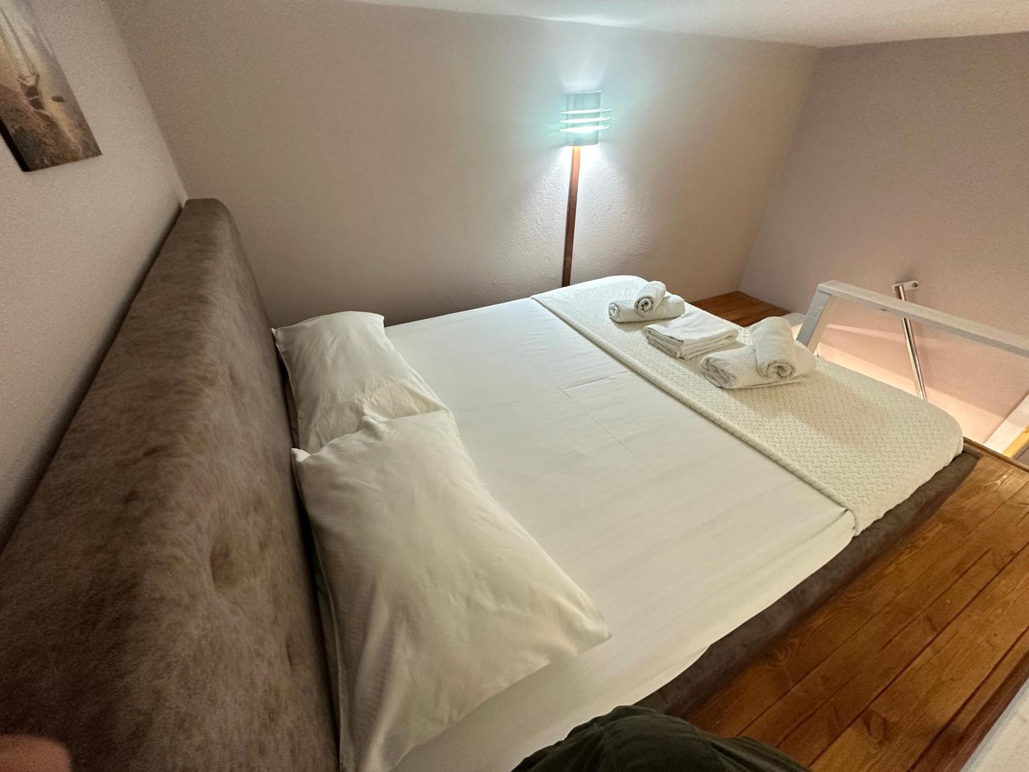 Double Room Private Bathroom