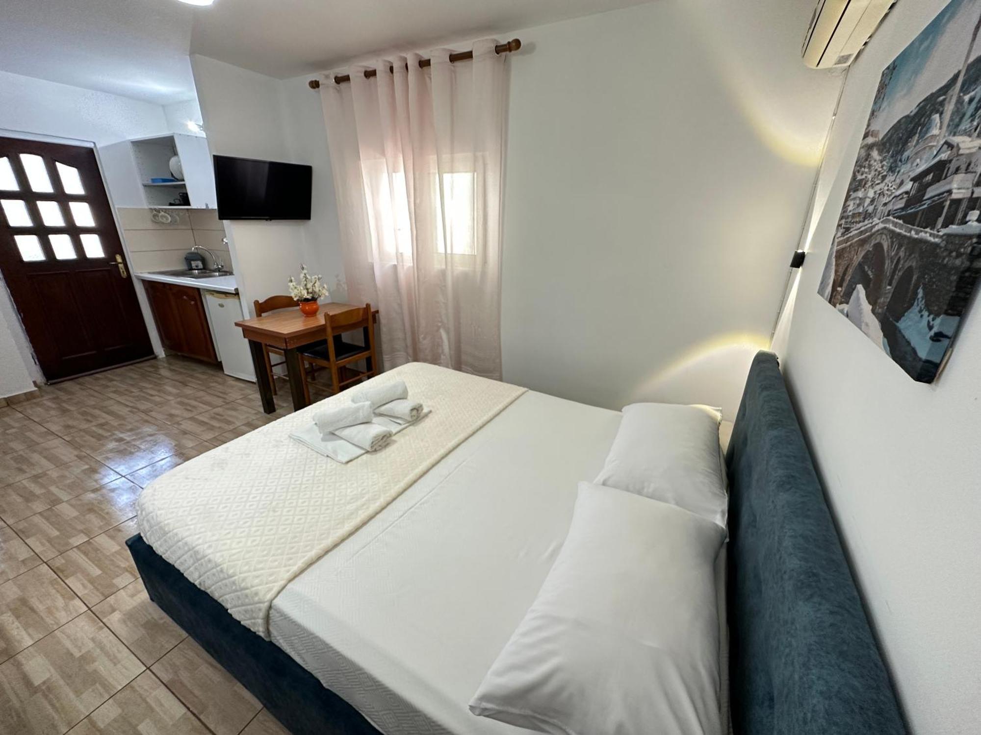 Deluxe Room Private Bathroom