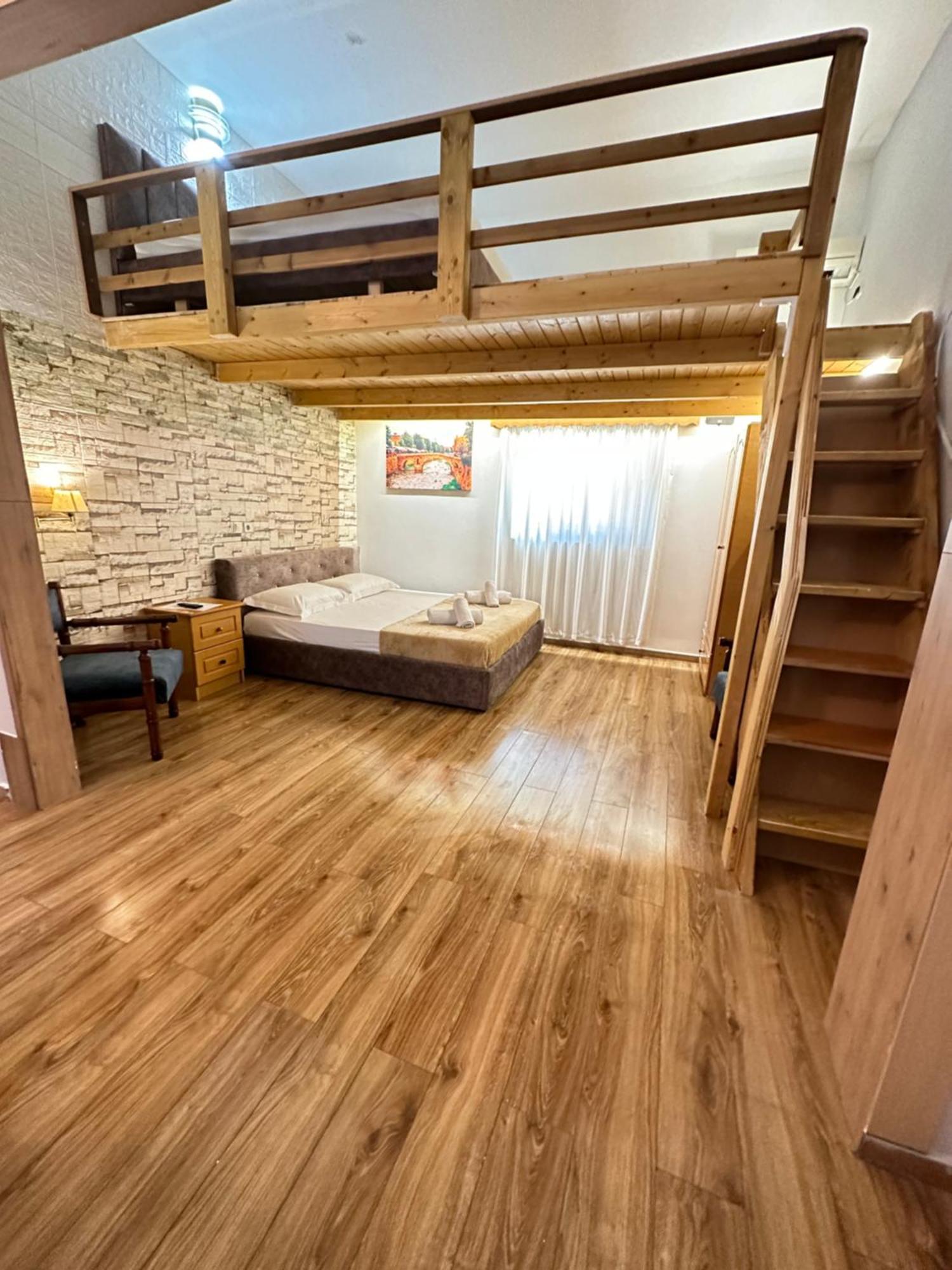 Double Room Private Bathroom