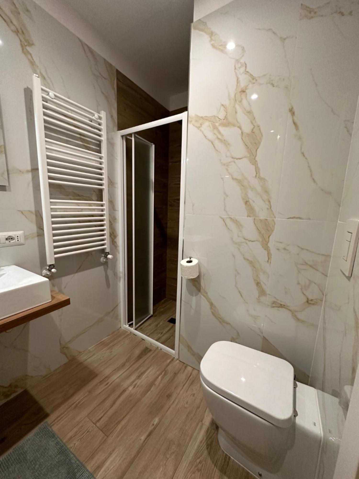 Double Room,790278399:JPEG
