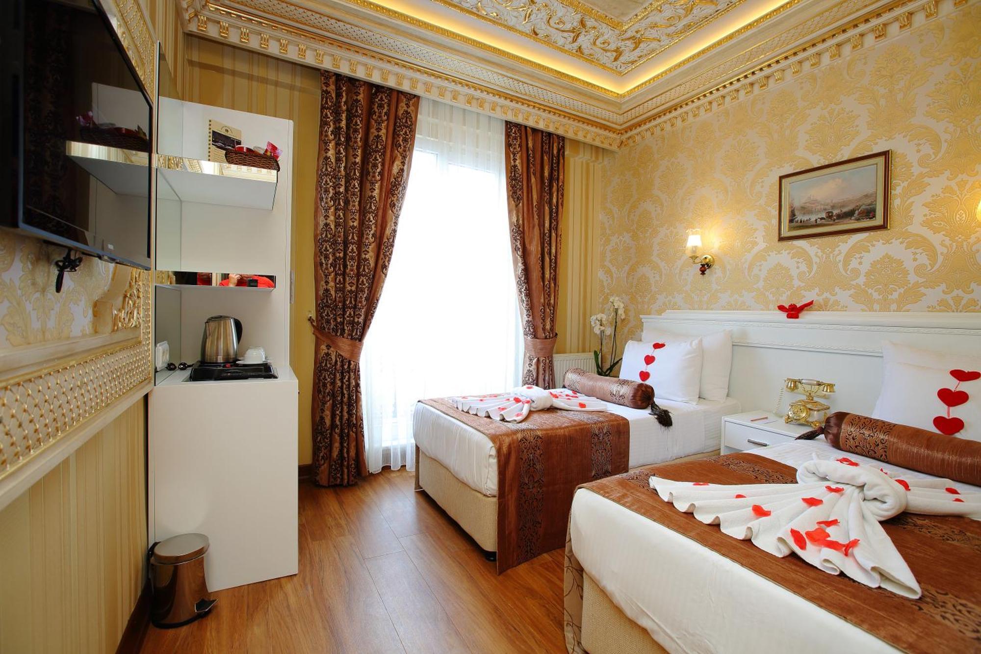 Deluxe Double or Twin Room