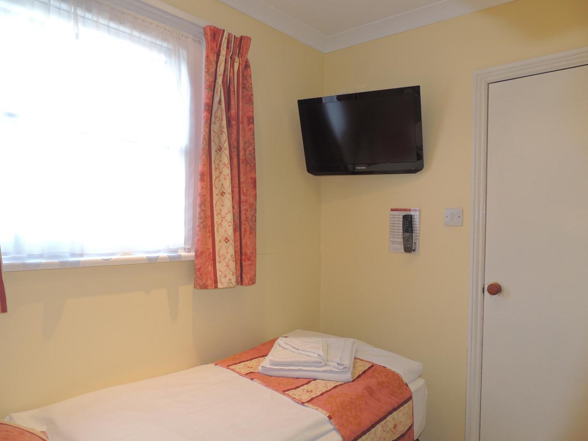 Economy Single Room