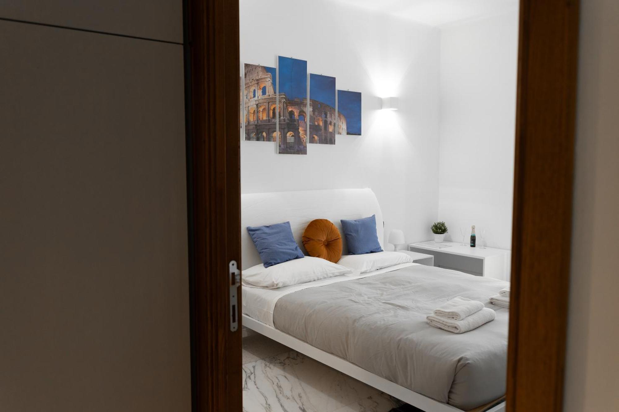 Double Room Private Bathroom