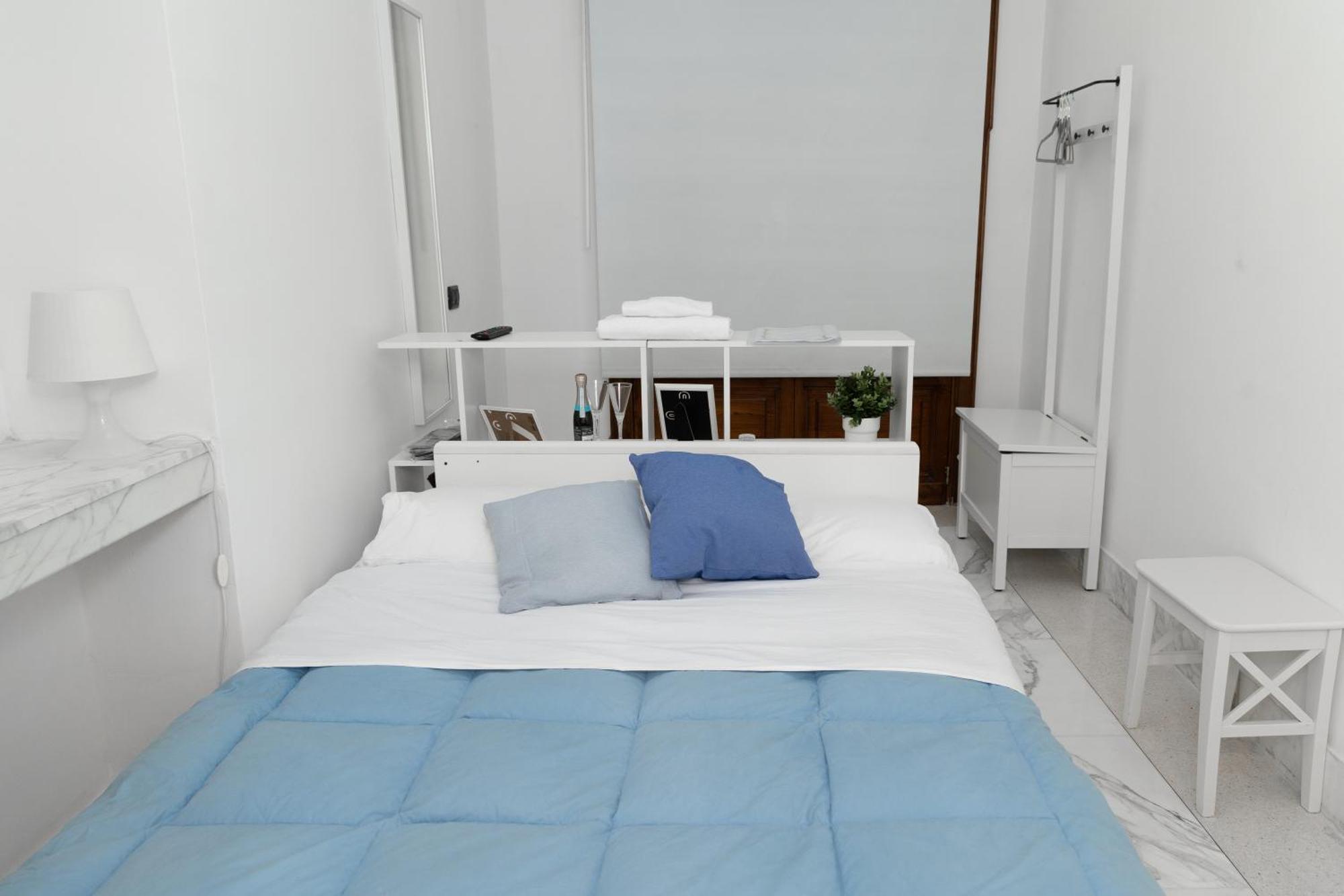 Double Room Private External Bathroom