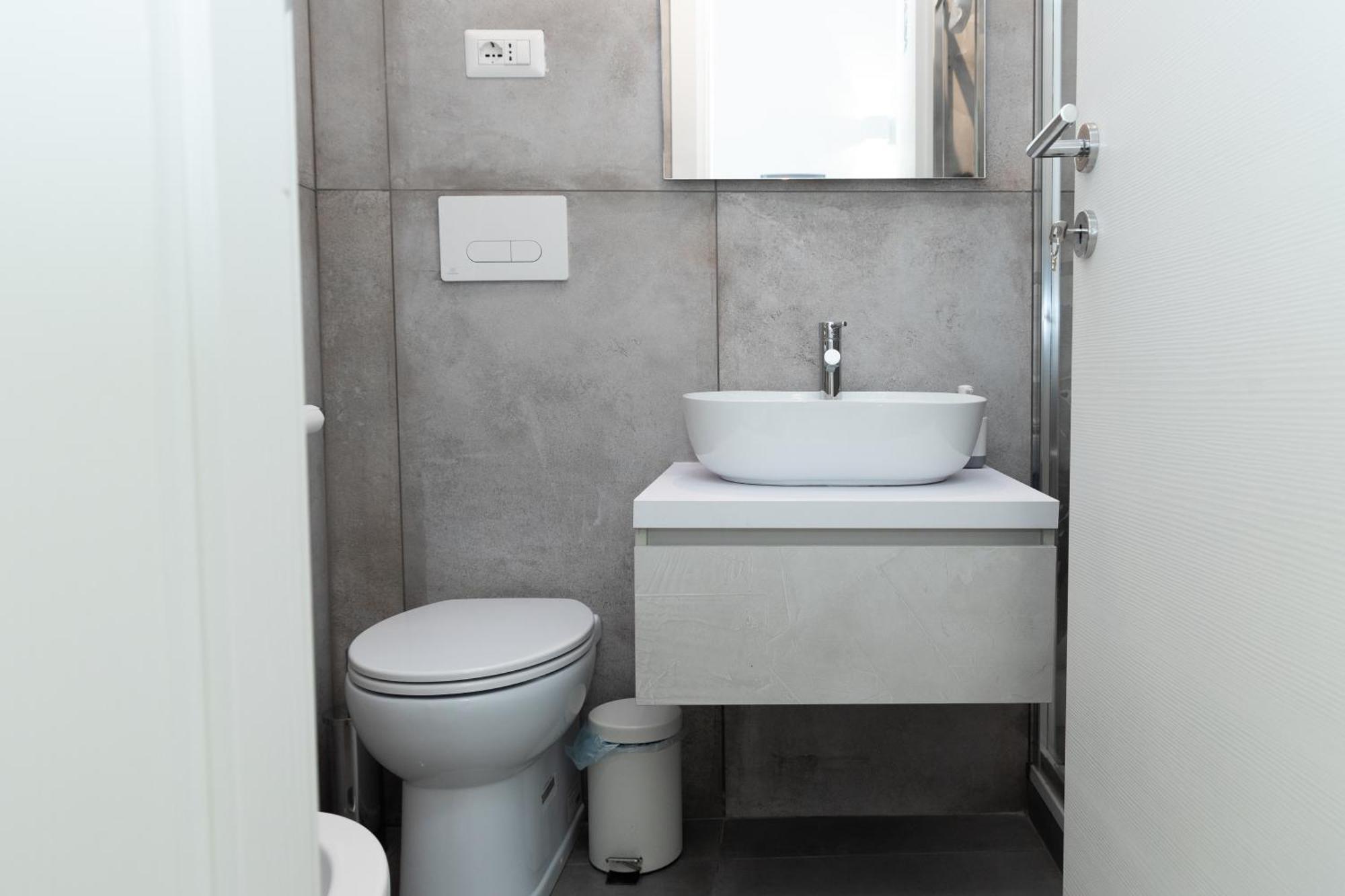 Triple Room Private External Bathroom