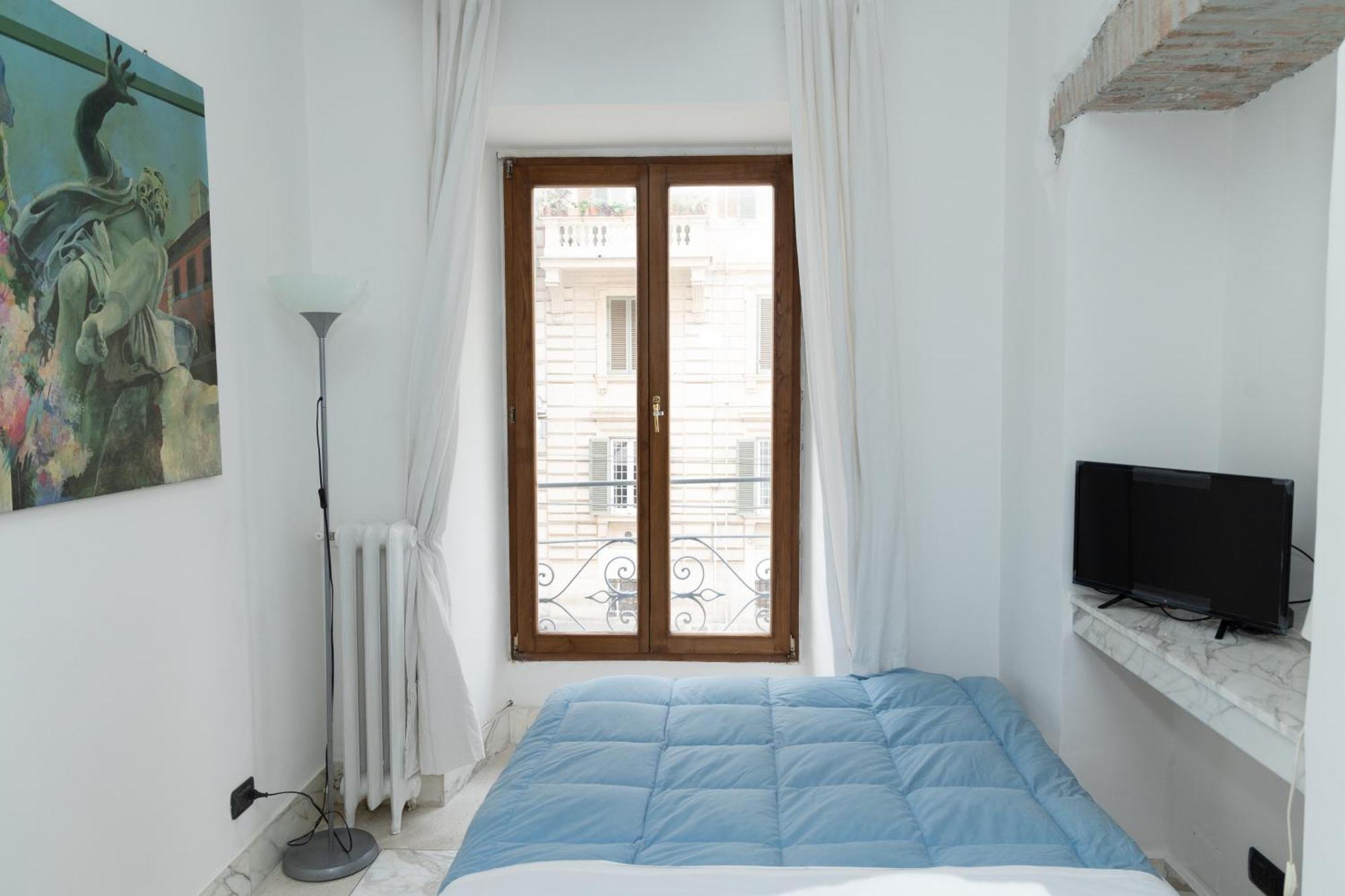Double Room Private External Bathroom