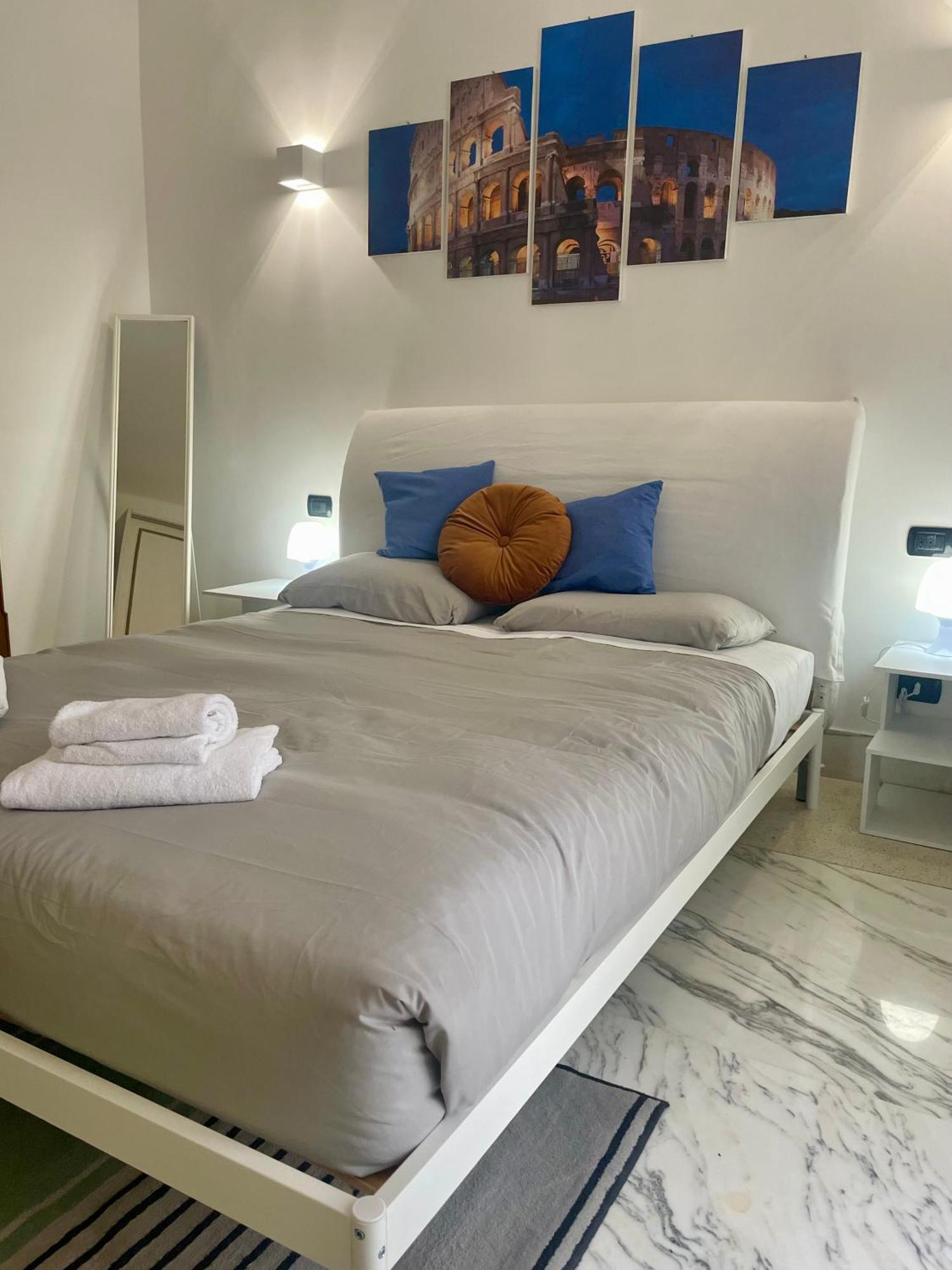 Double Room Private Bathroom