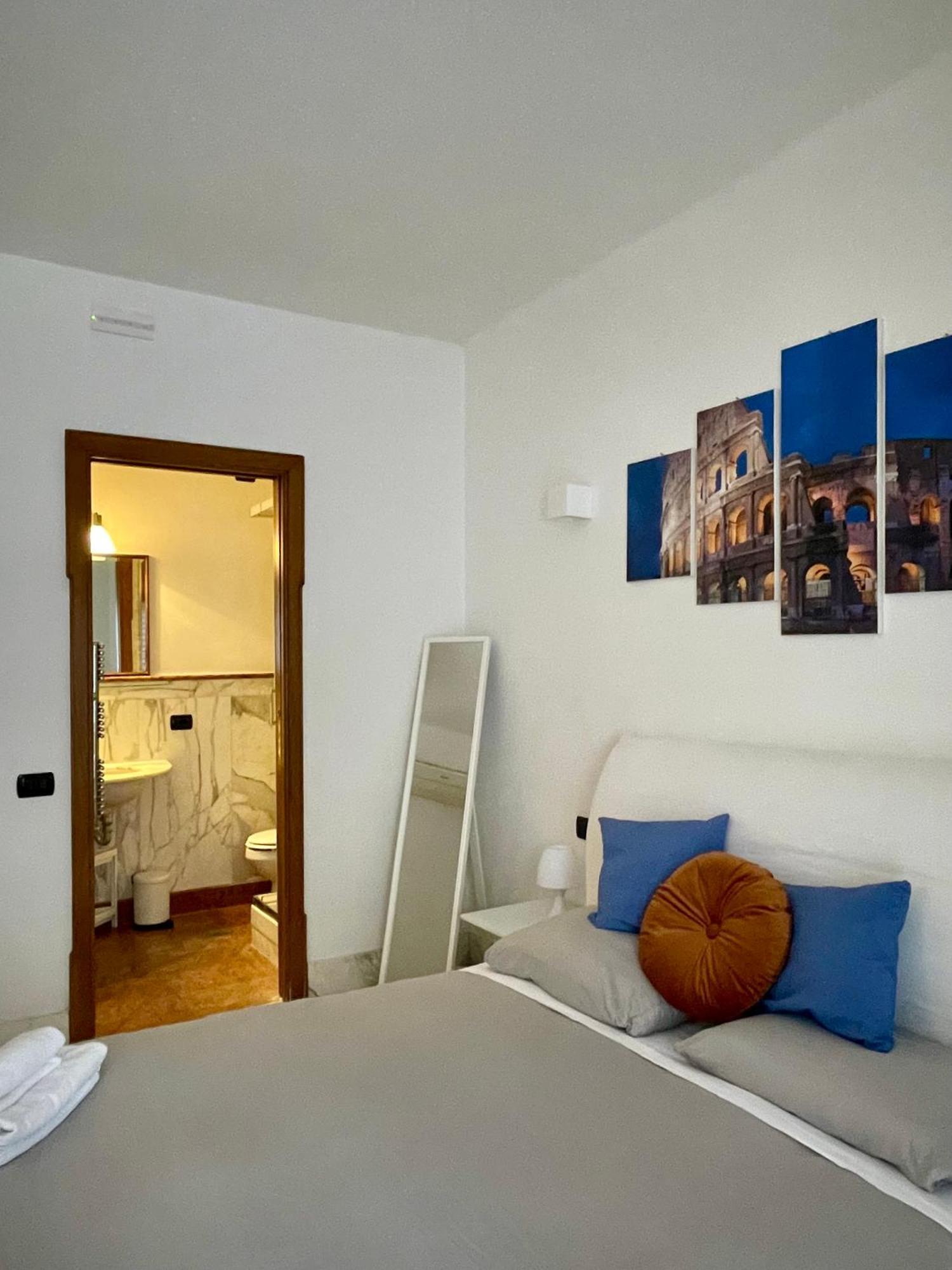 Double Room Private Bathroom