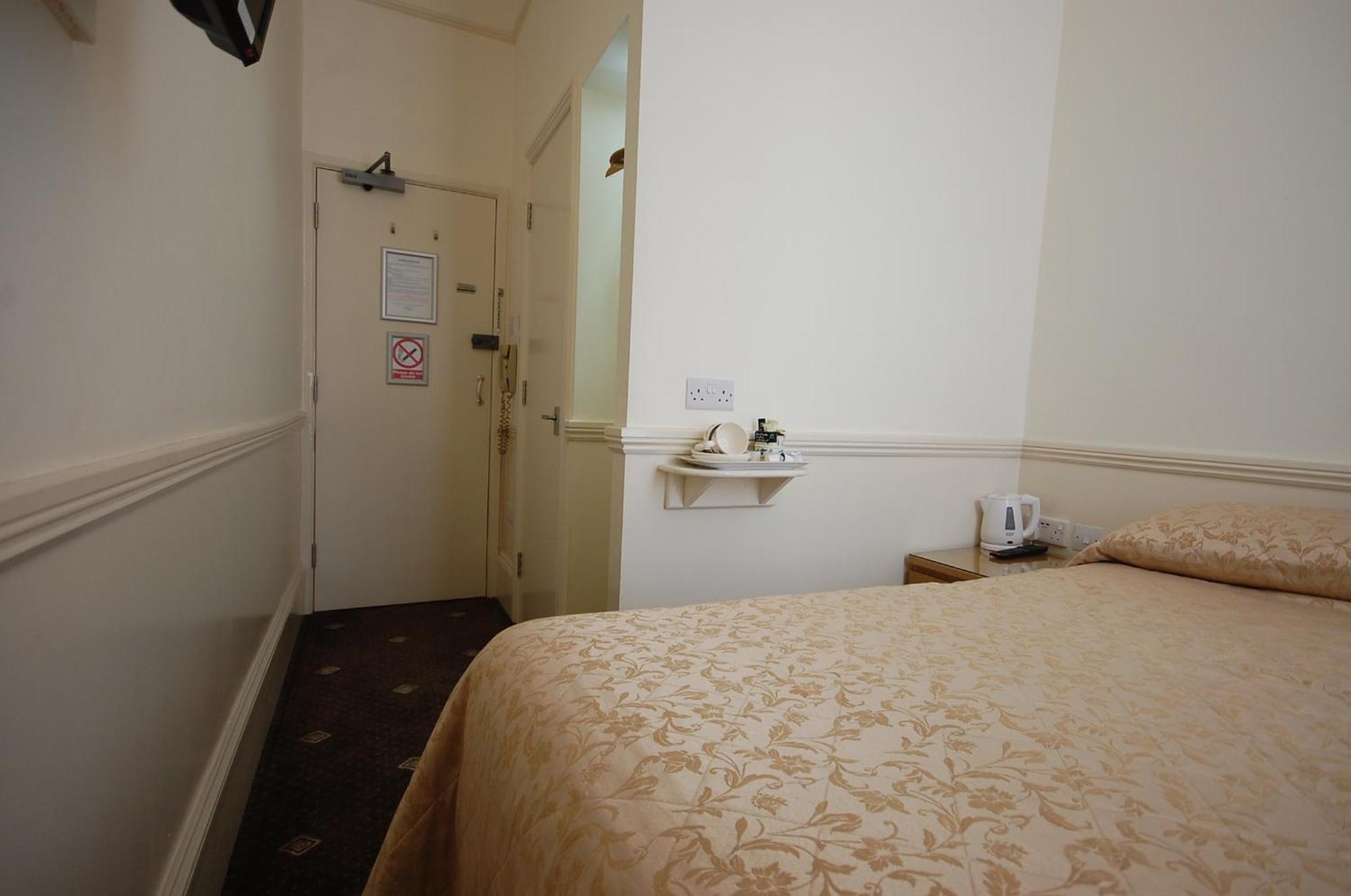 Large Single Room