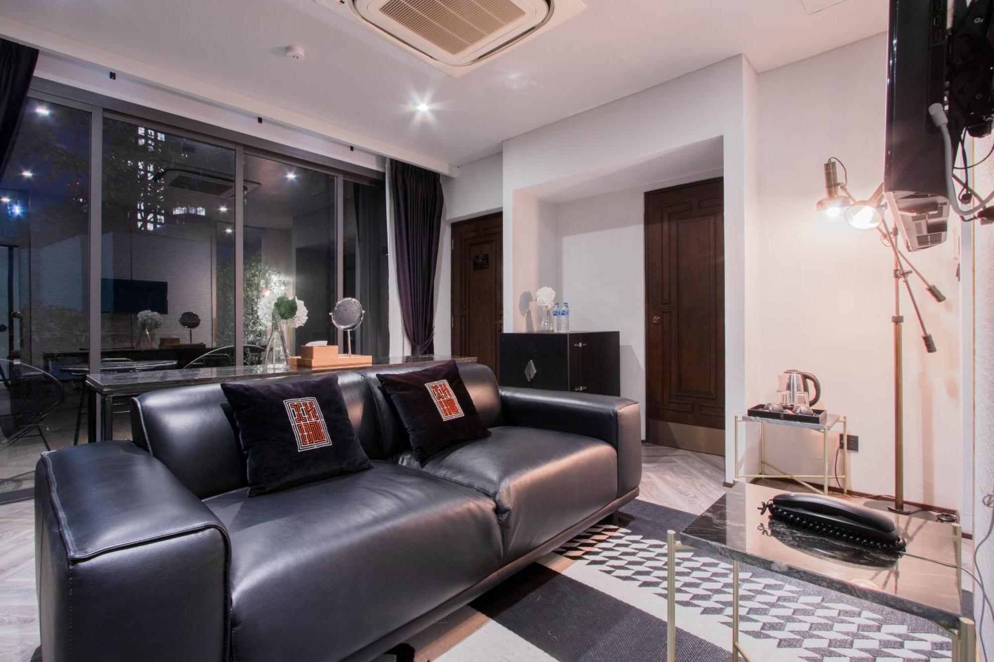 Executive Suite