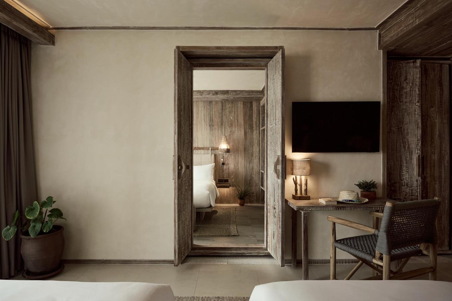 Two-Bedroom Suite with City View,1588328323:JPEG