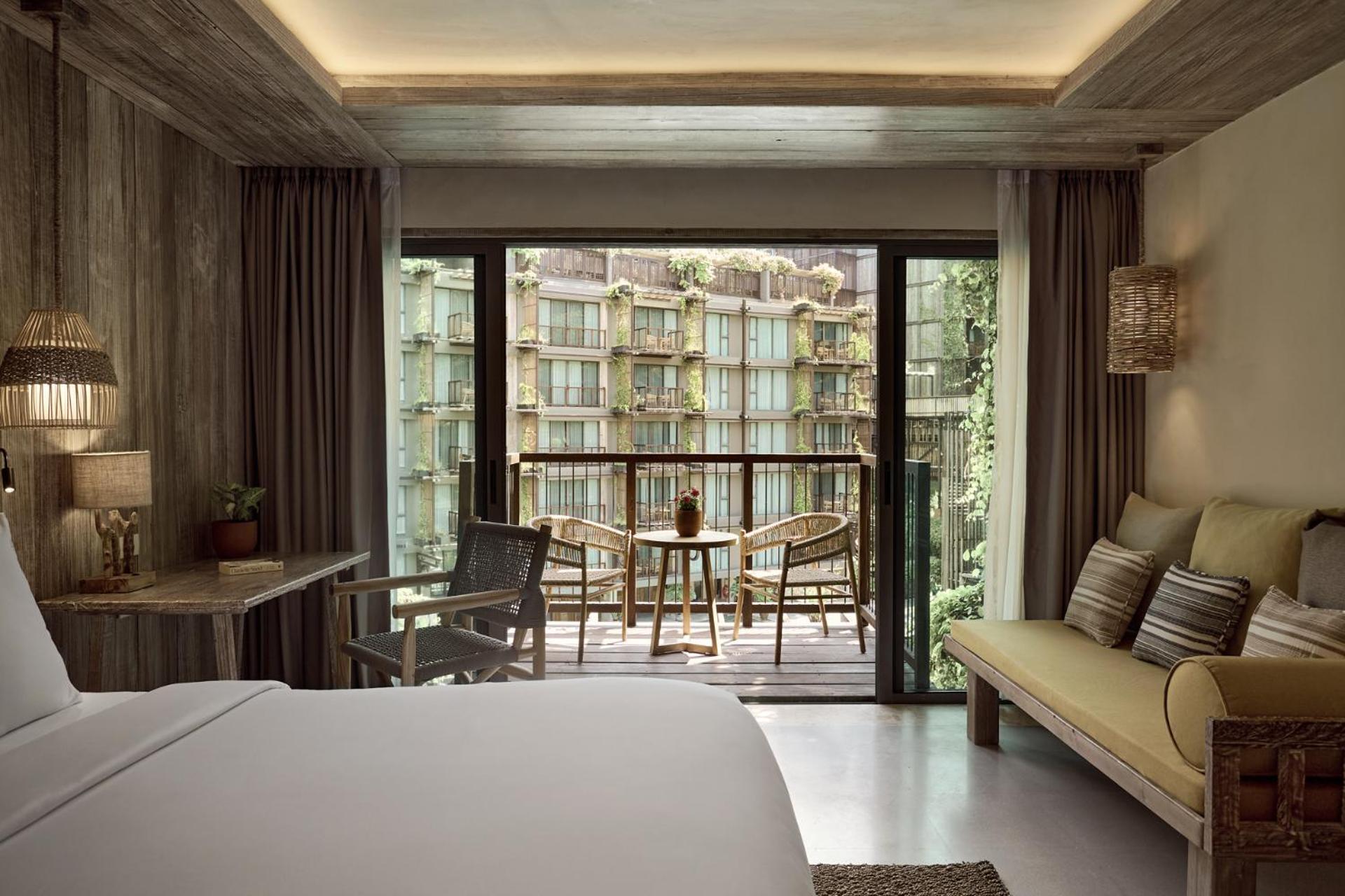 Premium King Room with Pool View,1588328364:JPEG