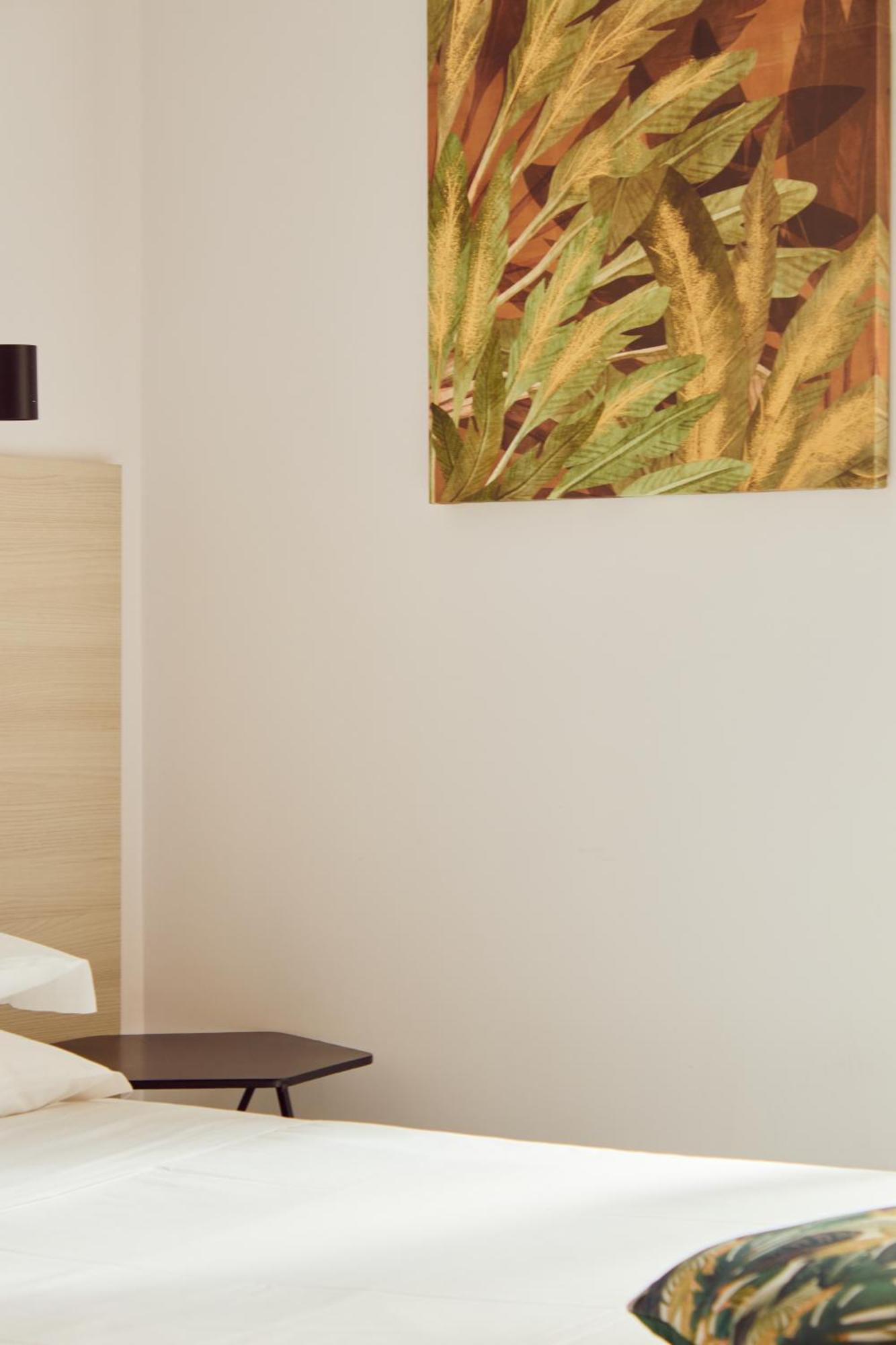 Deluxe Double or Twin Room City View