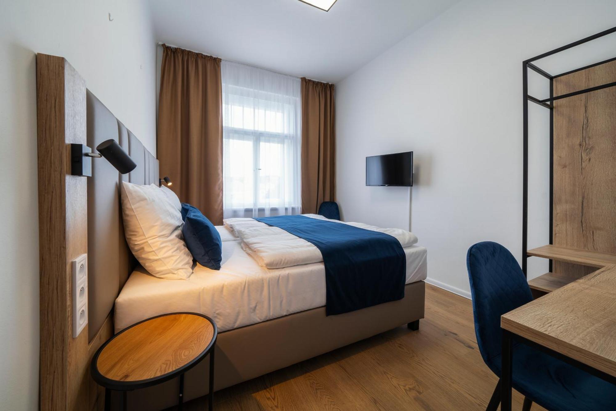 Double Room Private Bathroom