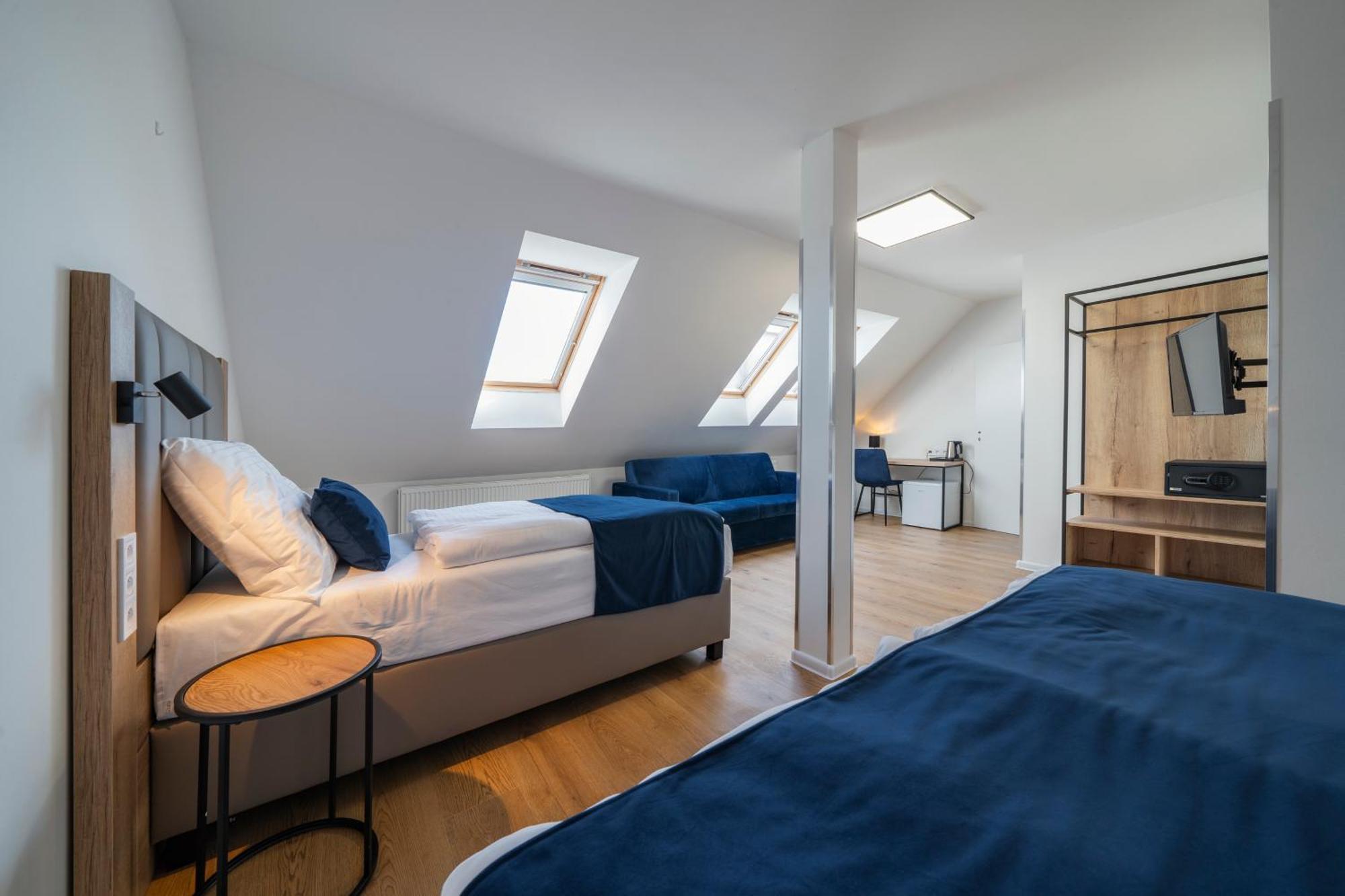 Deluxe Family Suite