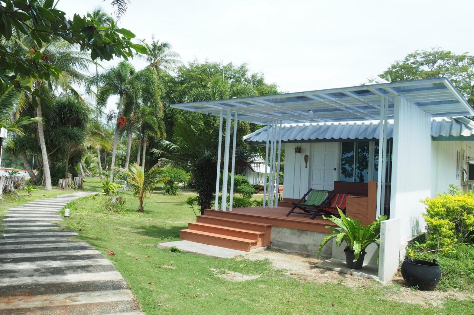 Comfort Bungalow Beach Front