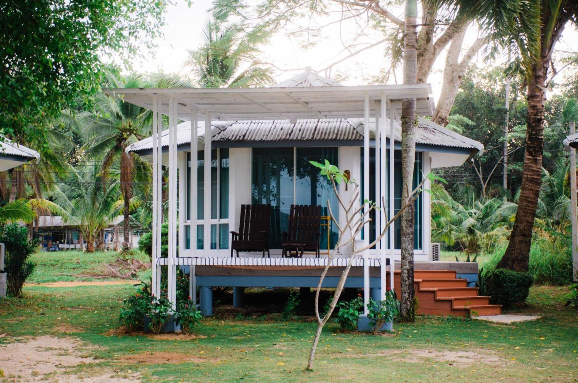Comfort Bungalow Beach Front