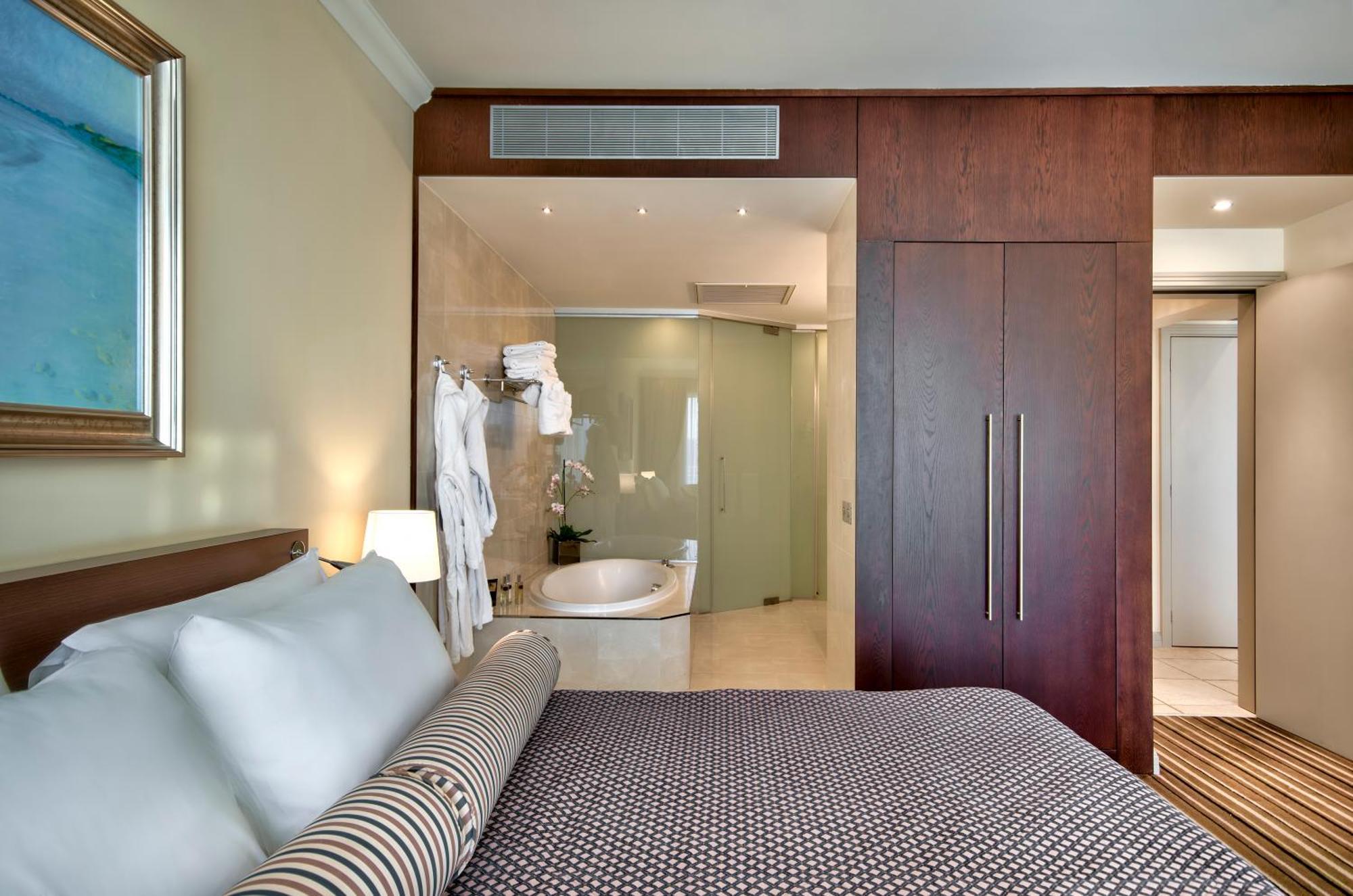 Suite Ático con vistas al campo